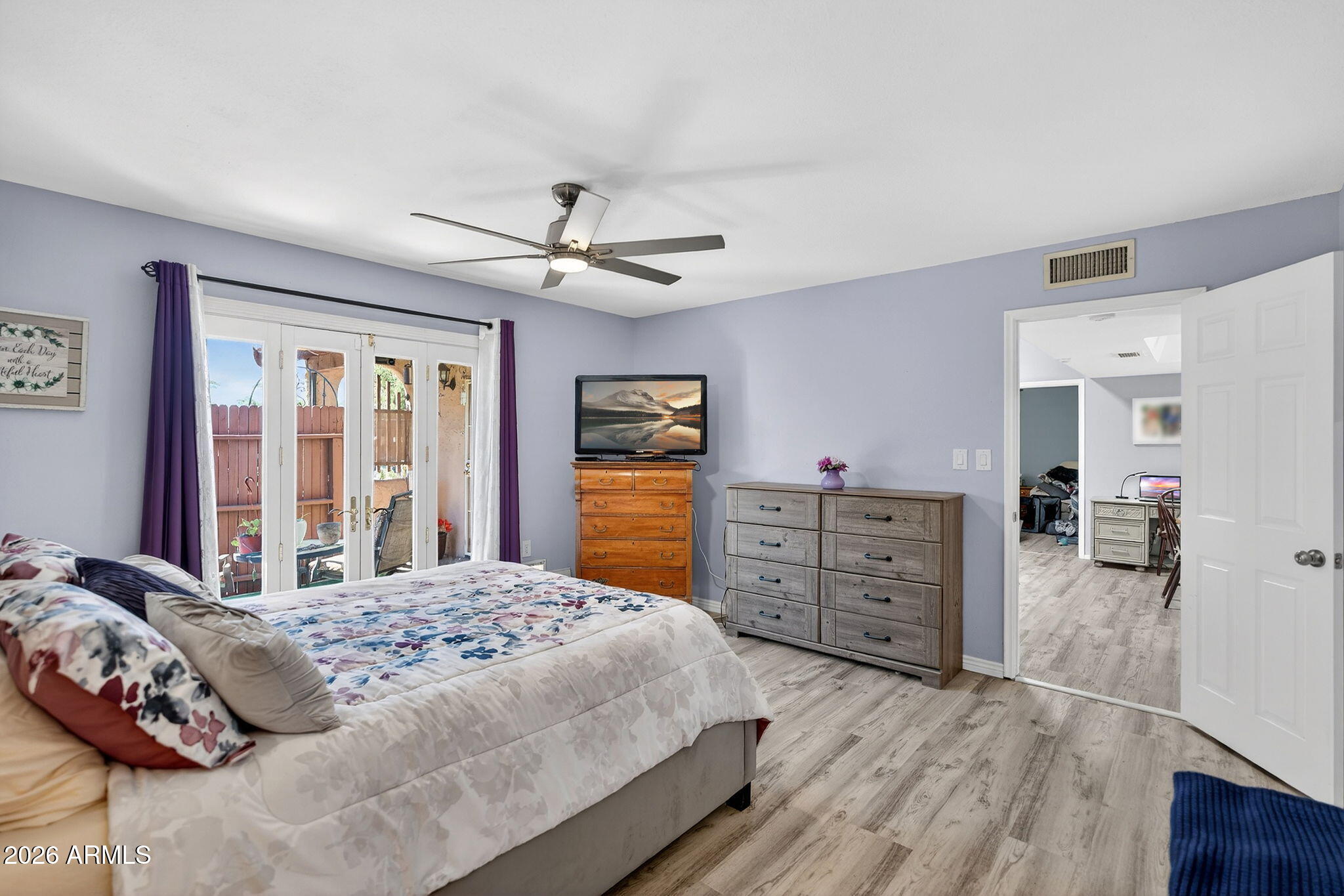 1048 E PUEBLO Road