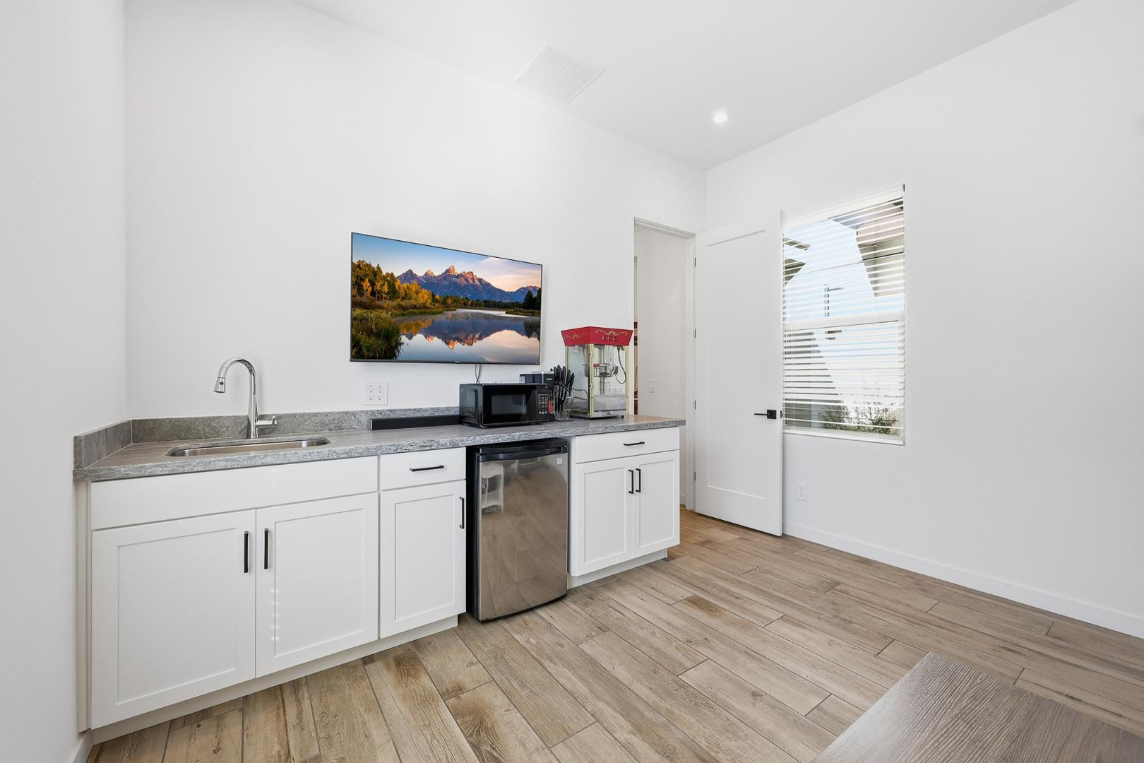 4416 E Roy Rogers Road