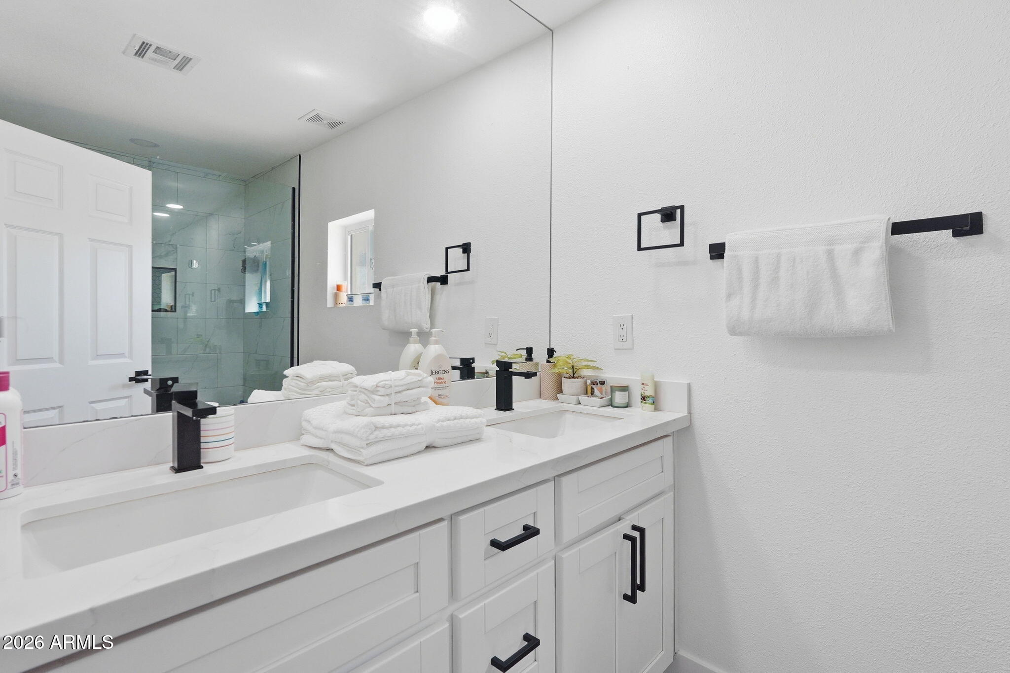 1020 E NIELSON Avenue