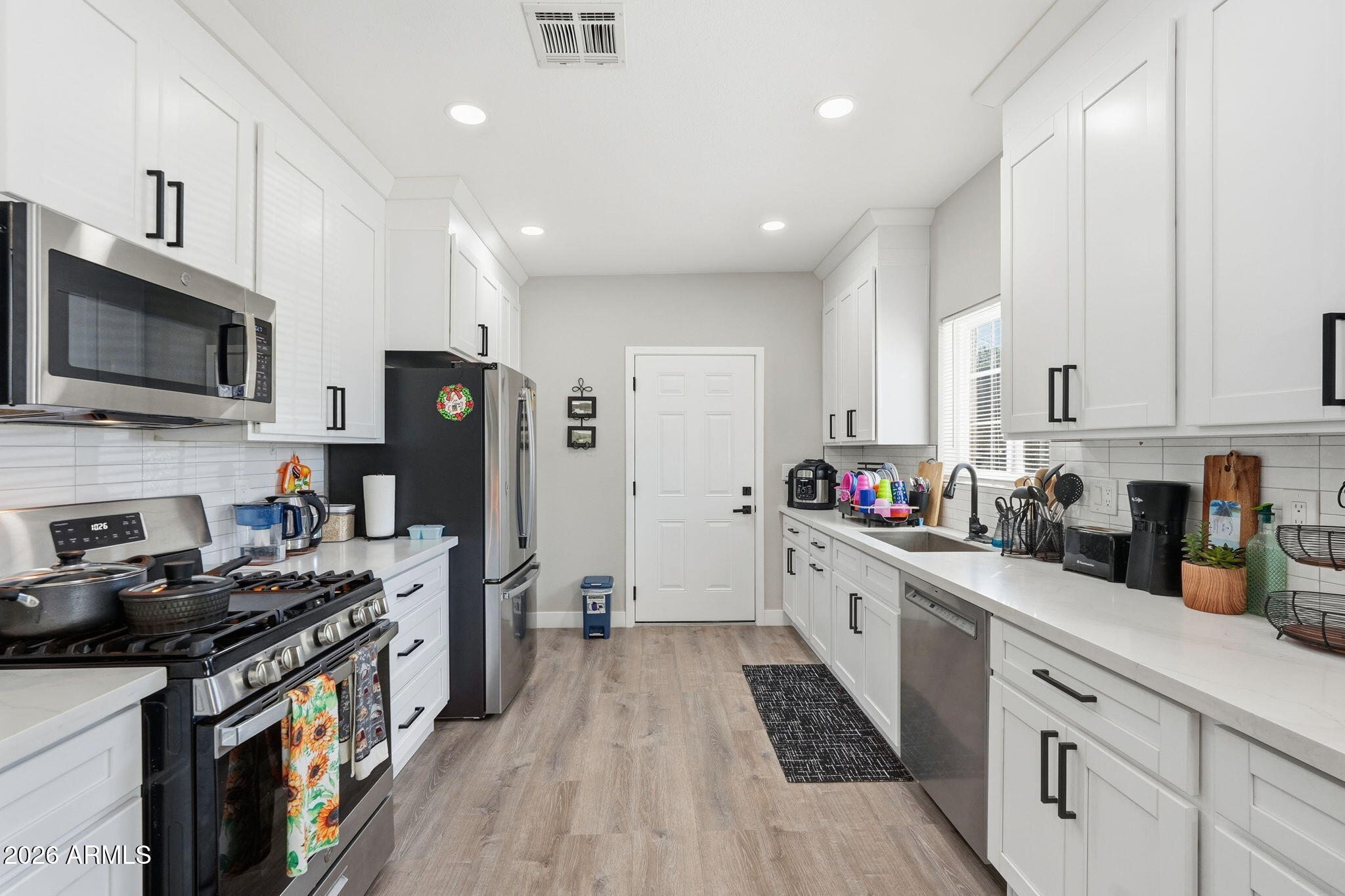 1020 E NIELSON Avenue