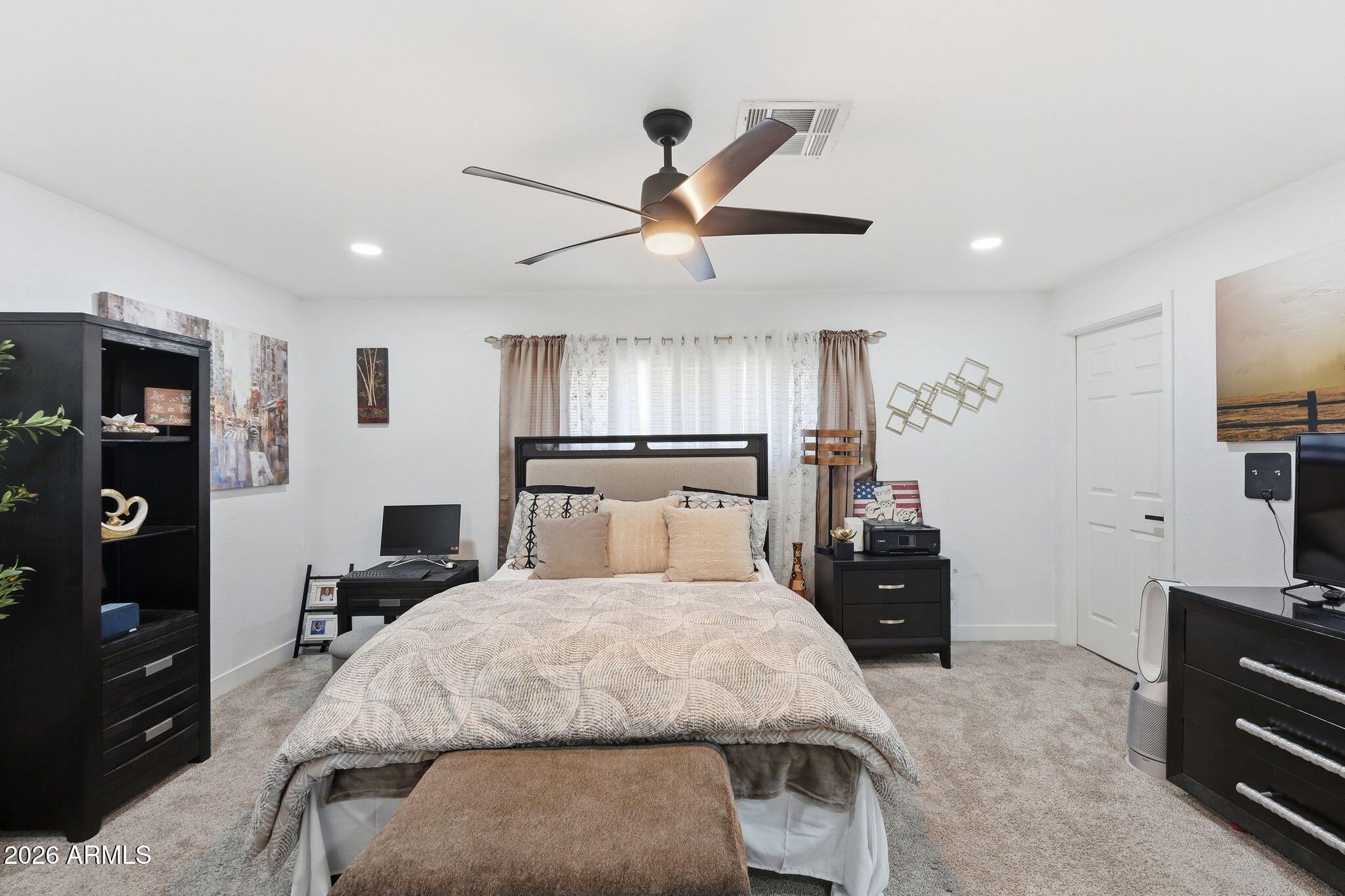 1020 E NIELSON Avenue