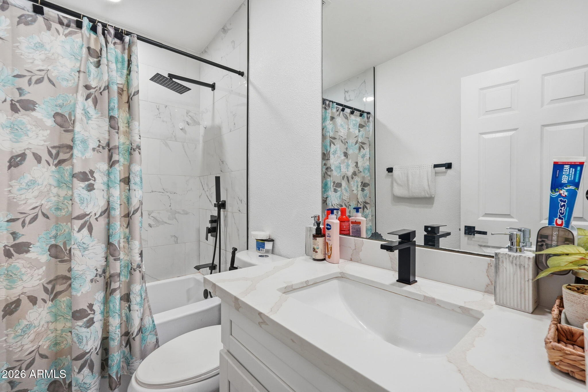 1020 E NIELSON Avenue