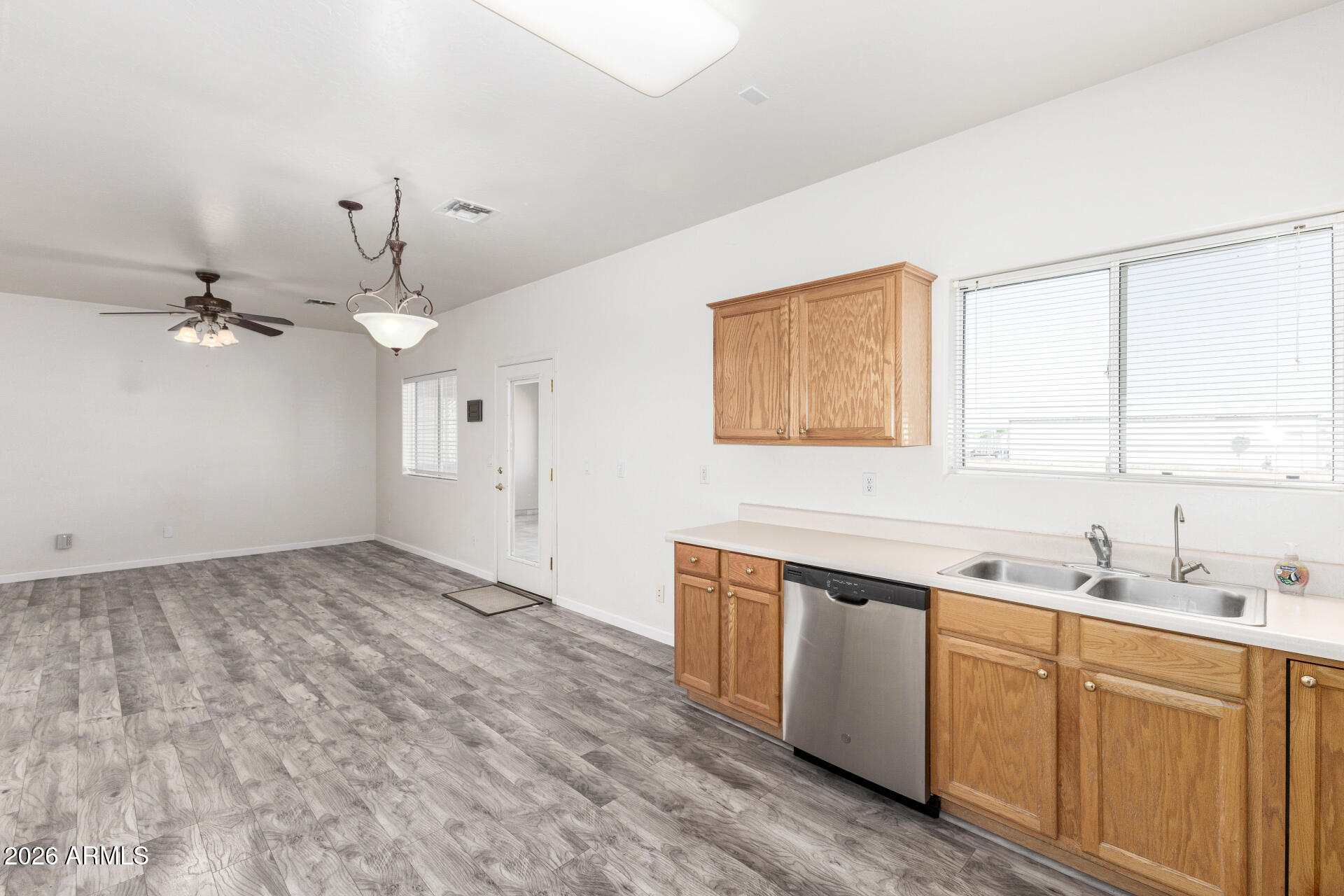 22708 E CARLA VISTA Drive