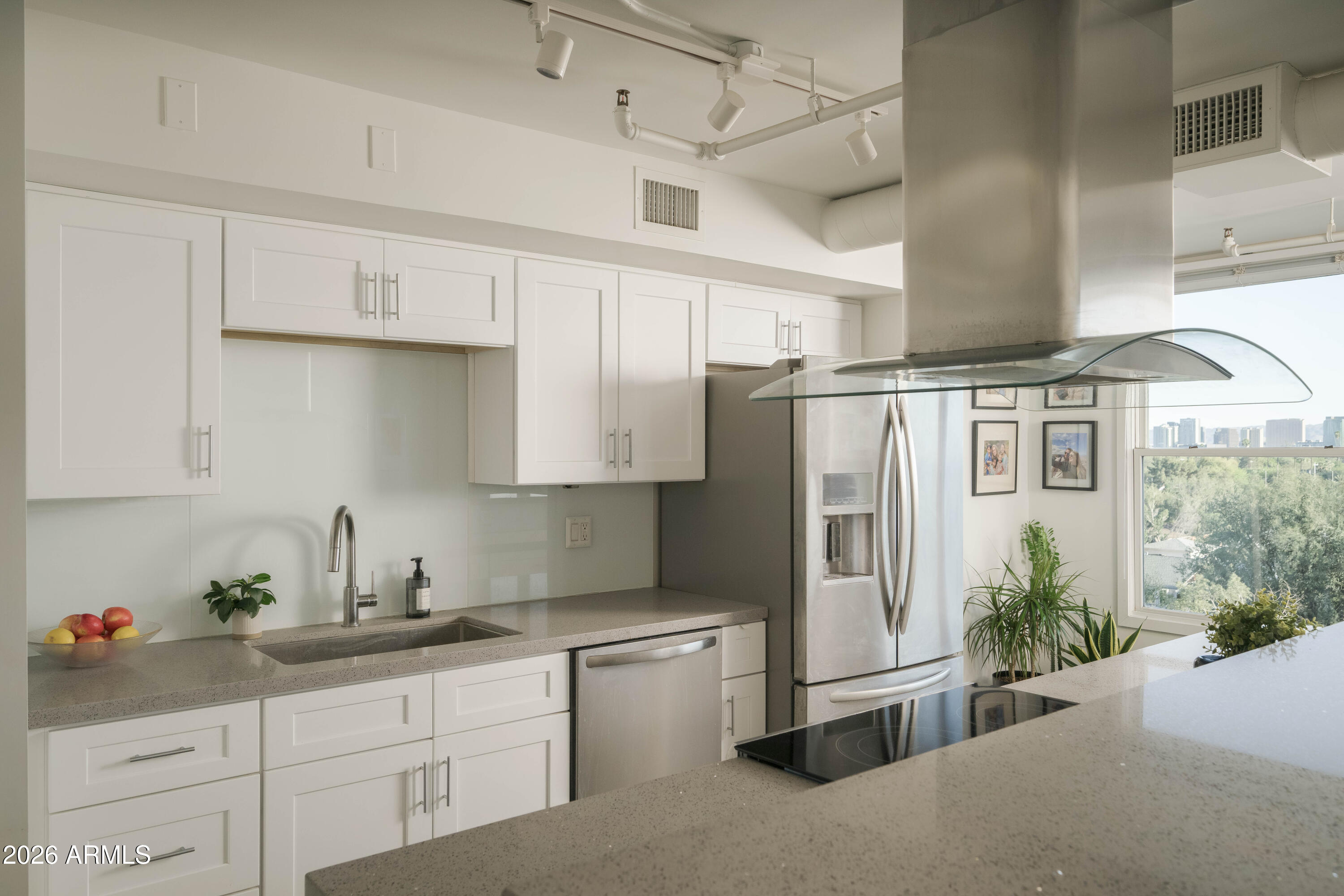 535 W THOMAS Road 510