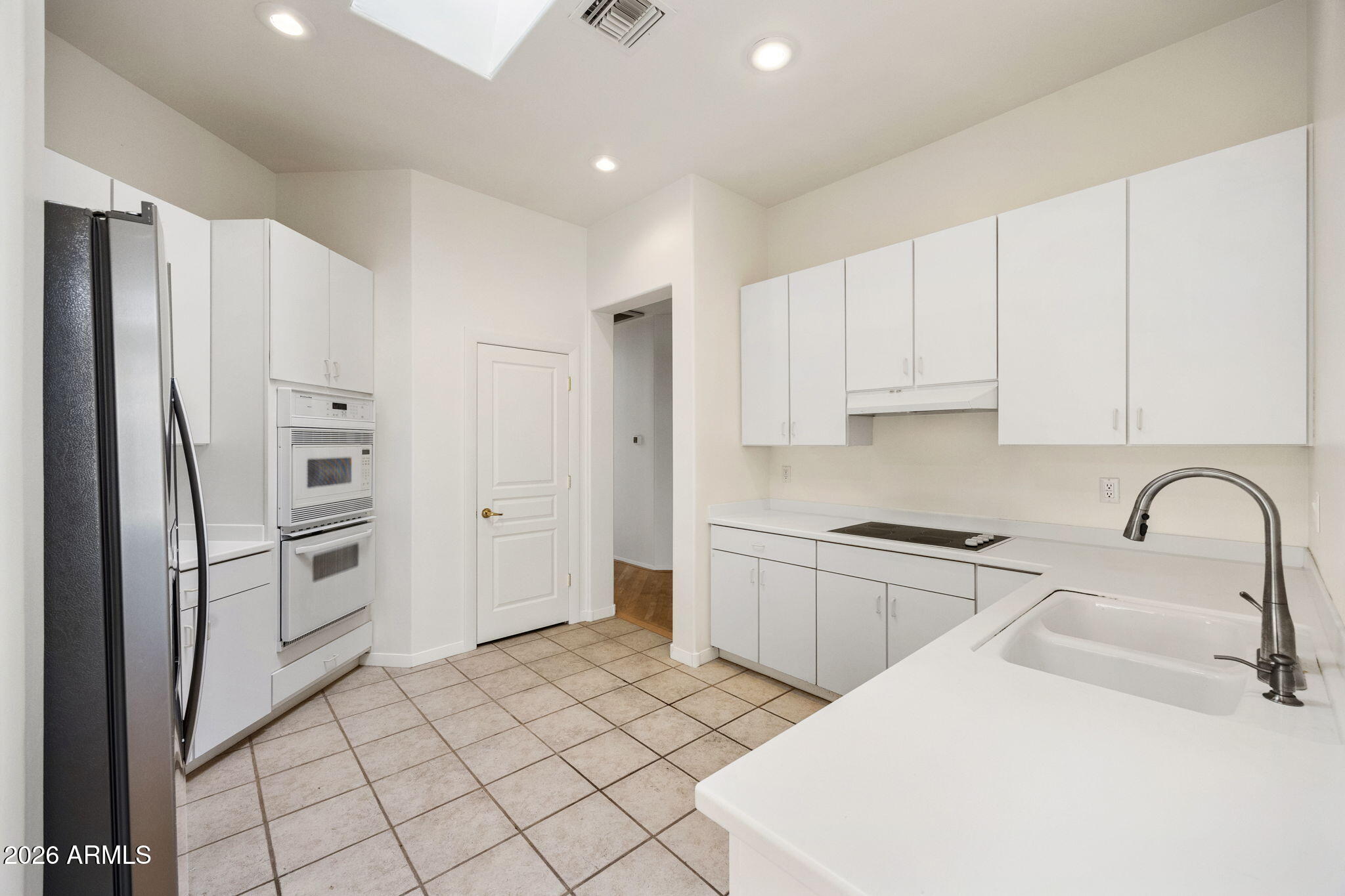 8352 E LAS ESTANCIAS Street