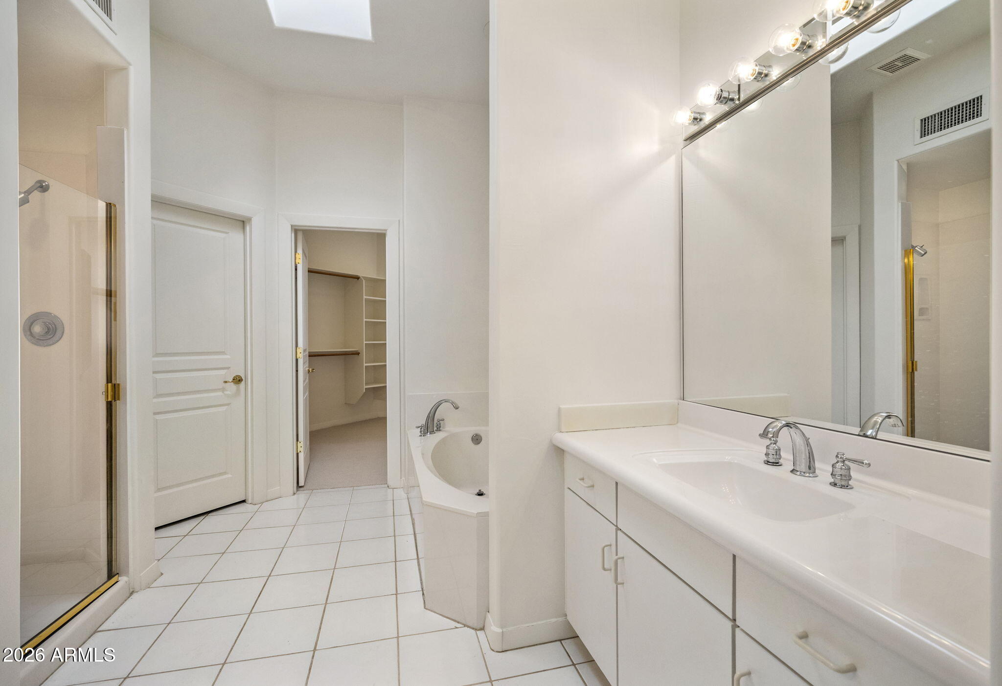 8352 E LAS ESTANCIAS Street