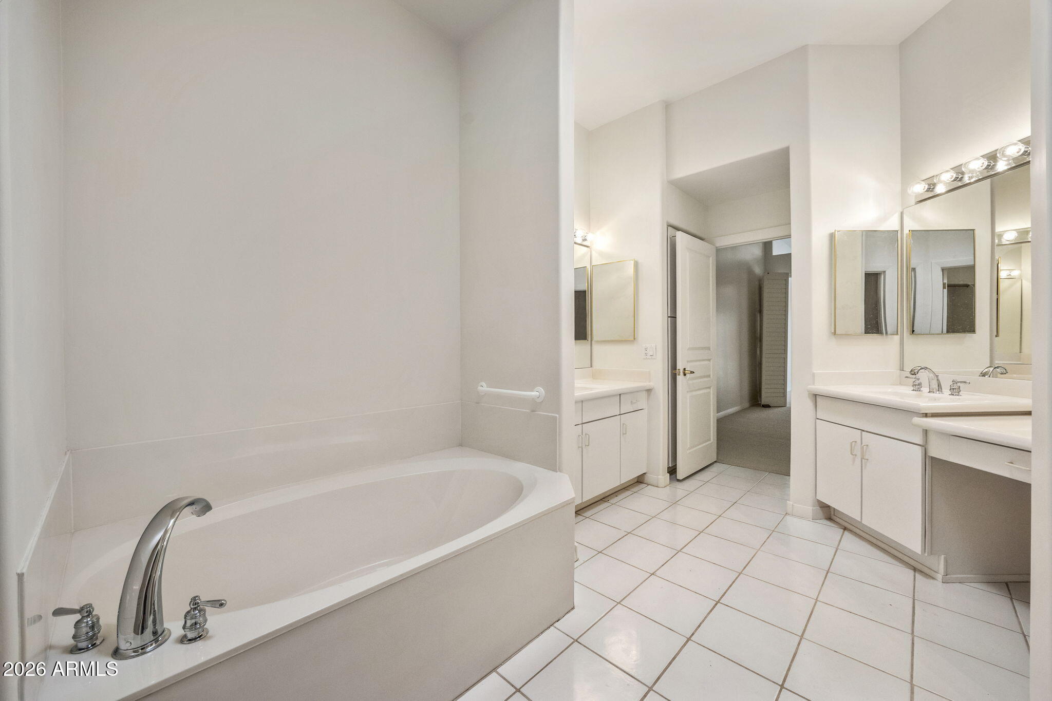 8352 E LAS ESTANCIAS Street