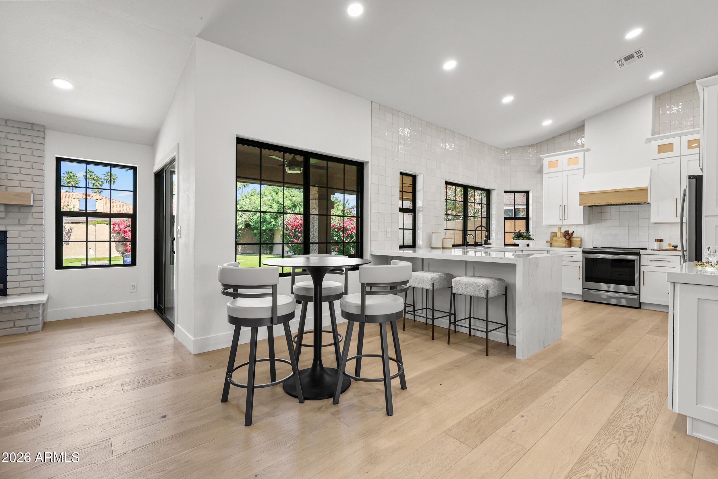 8572 E SAN FELIPE Drive