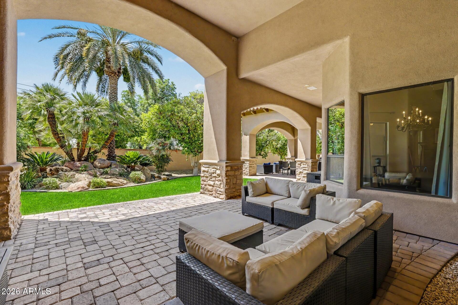 3937 E MENLO Circle
