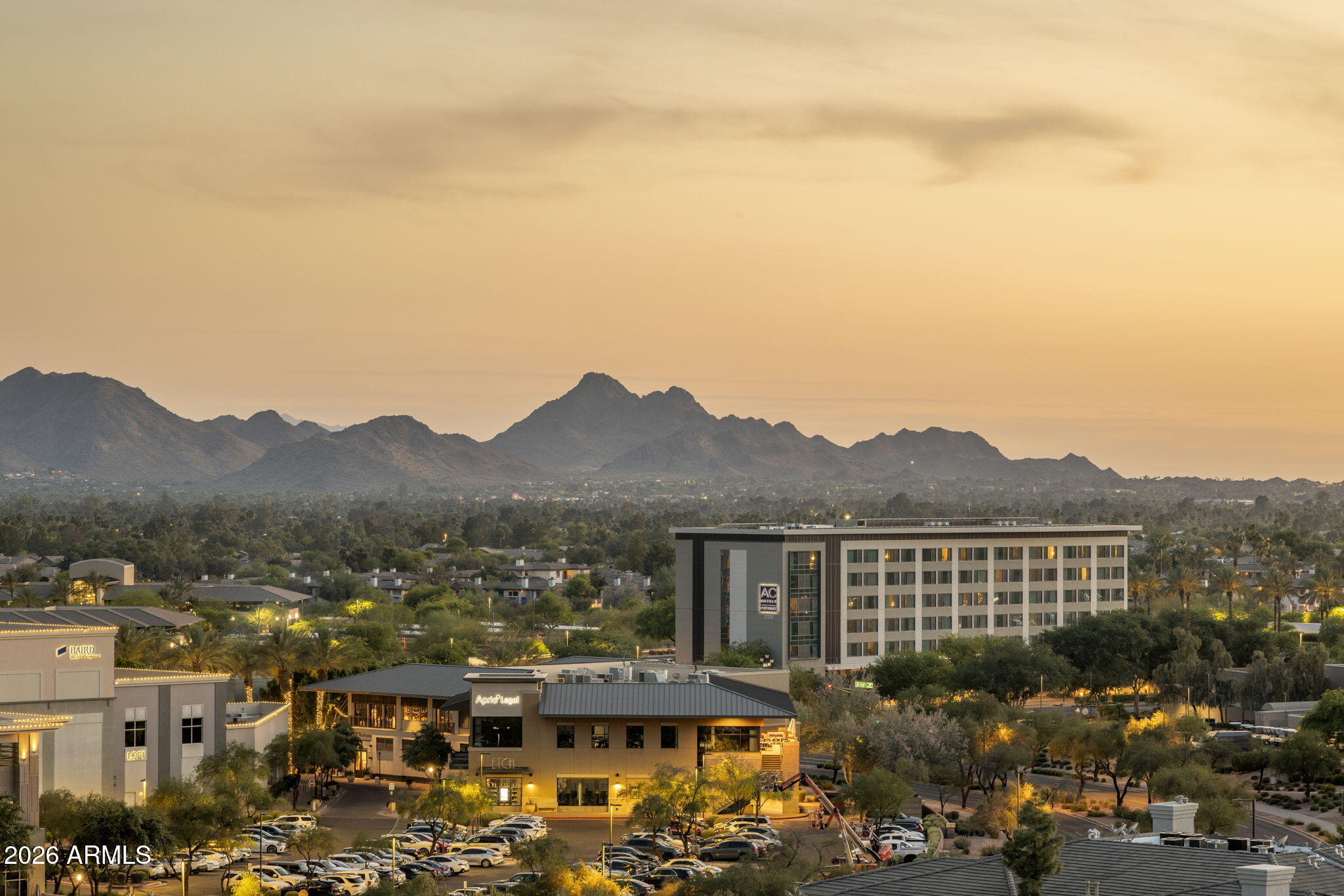 7120 E Kierland Boulevard 915