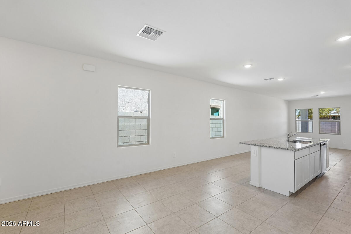 2108 E DRIFTWOOD Drive