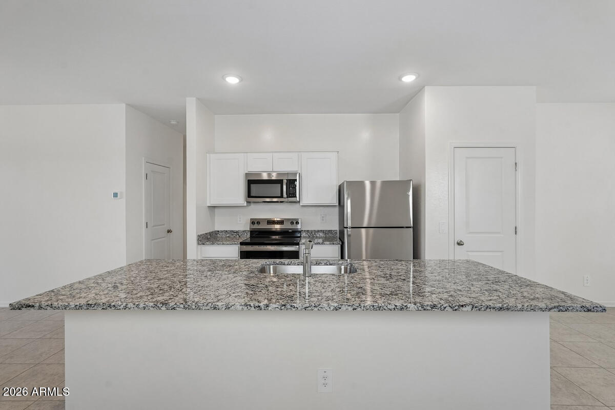 2108 E DRIFTWOOD Drive