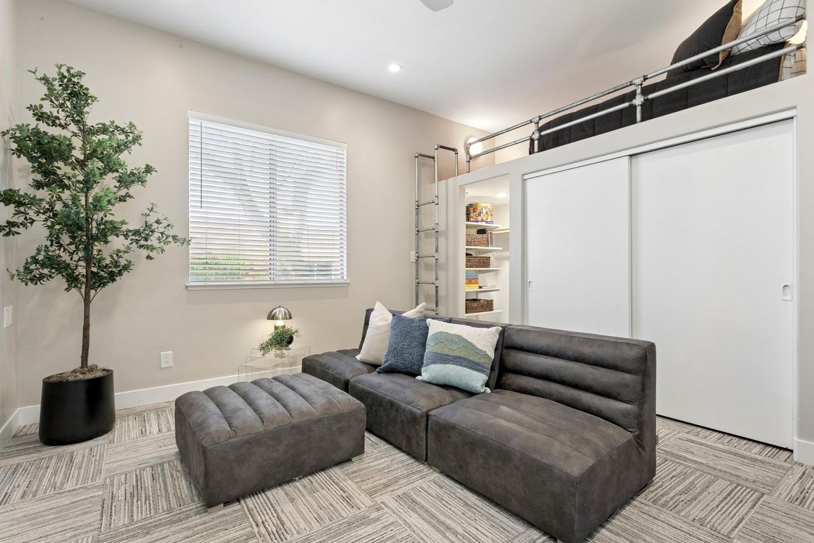 7518 E Bent Tree Drive