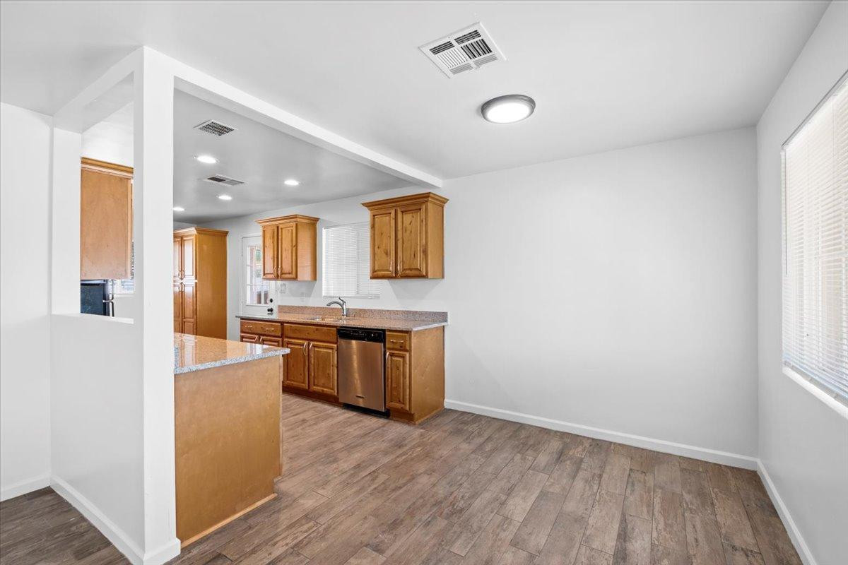 528 W 18th Street