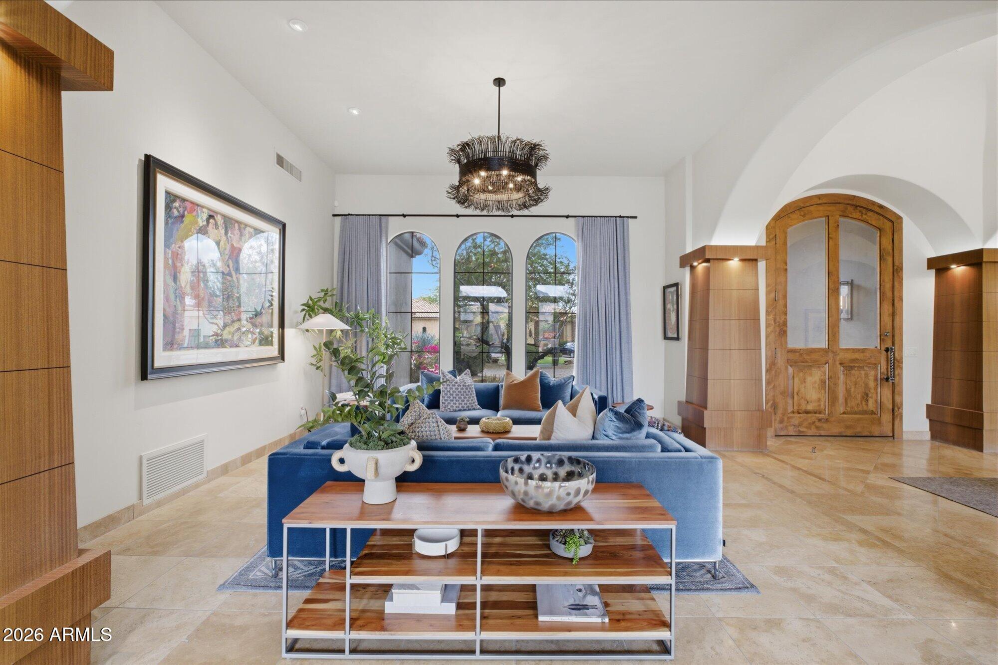 12734 E APPALOOSA Place