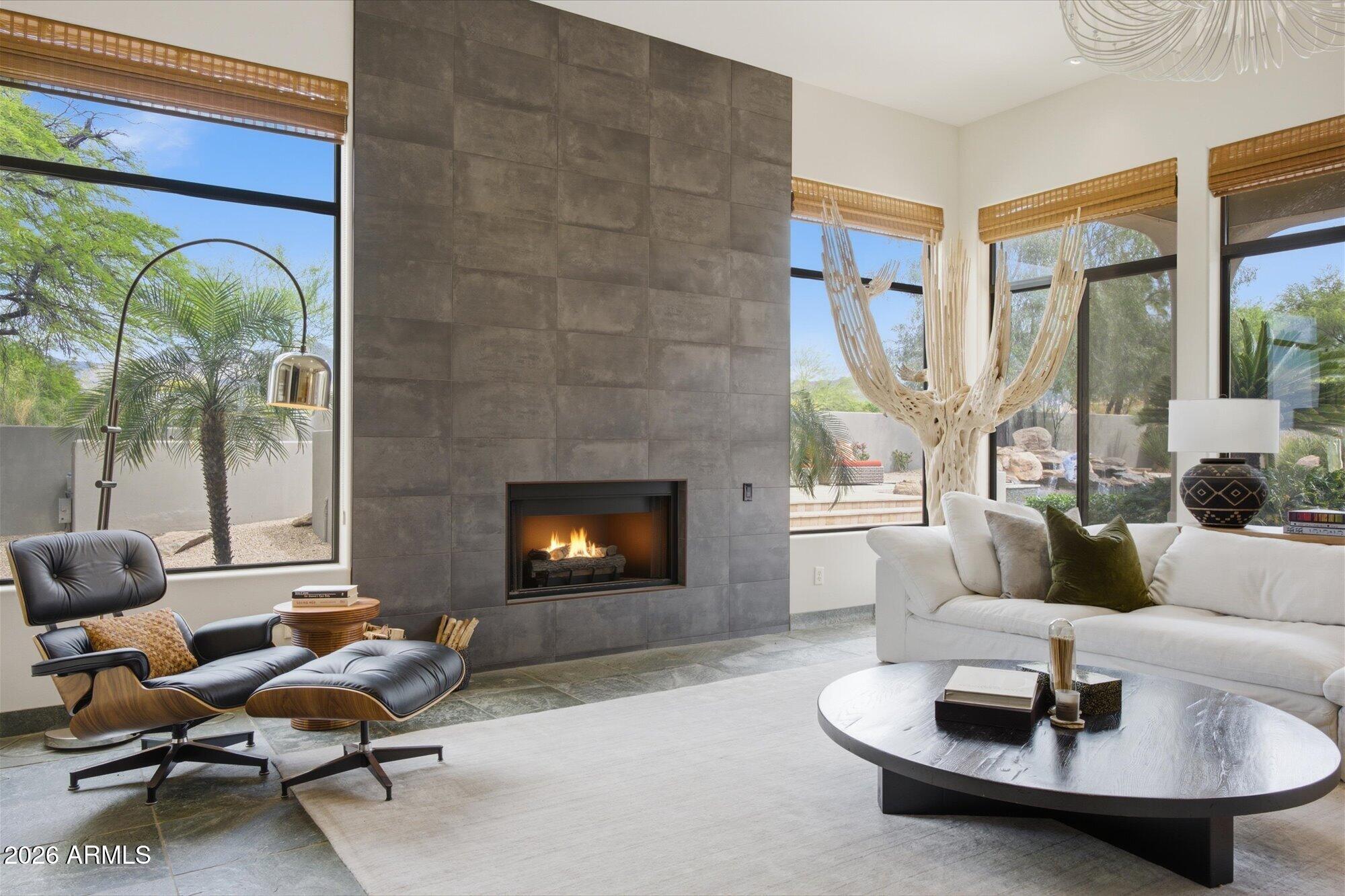 12734 E APPALOOSA Place