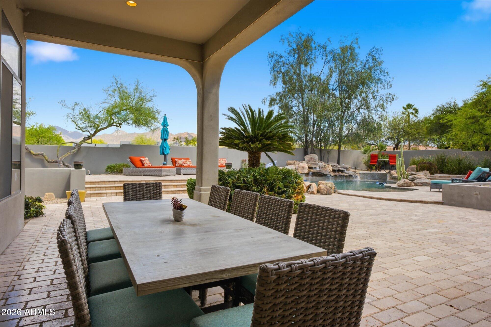 12734 E APPALOOSA Place