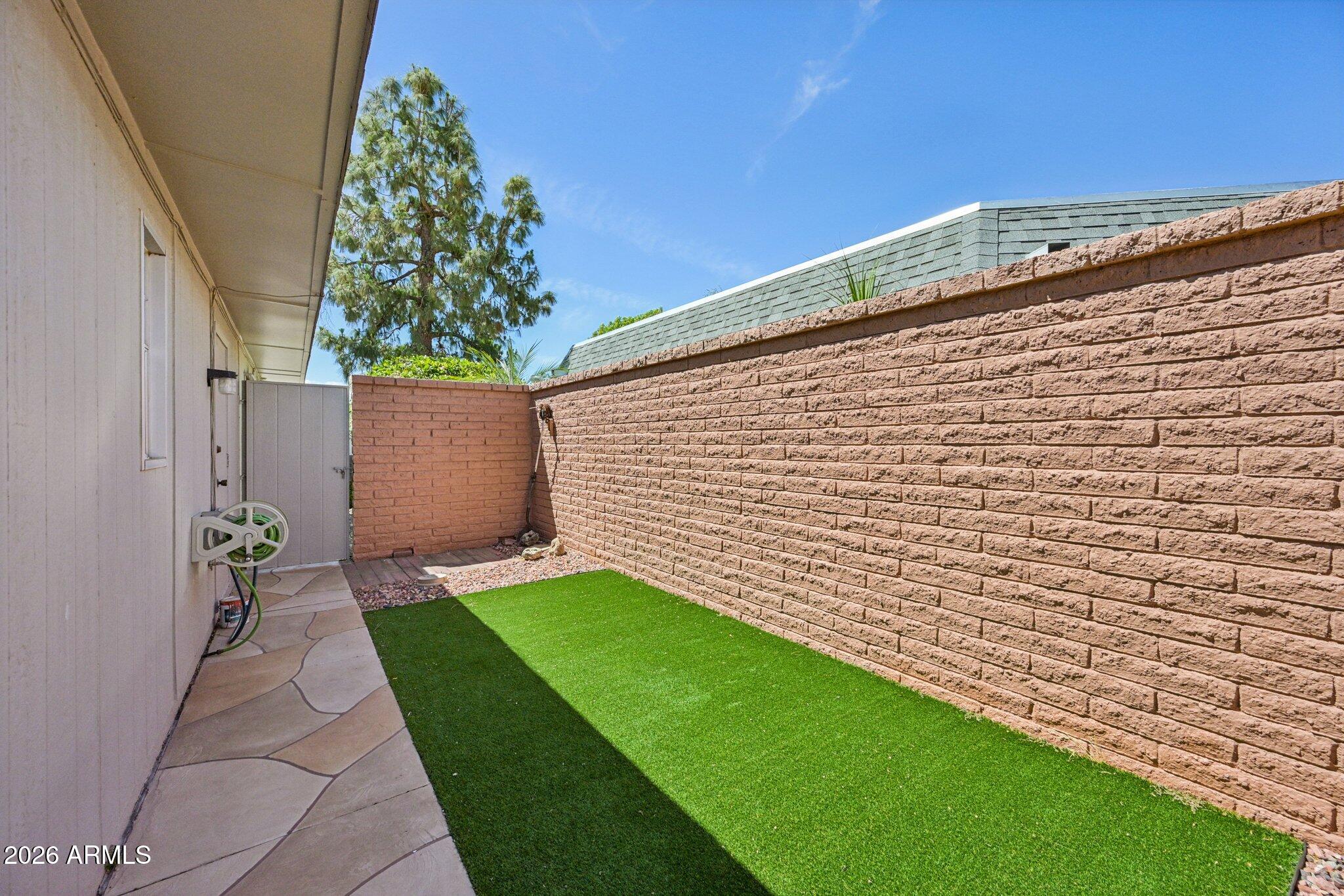 10306 W LOMA BLANCA Drive