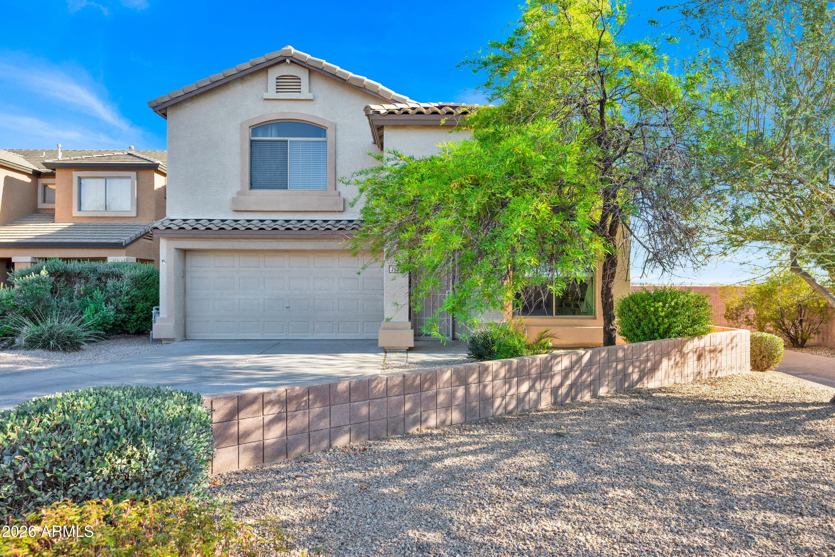2533 W Big Oak Street