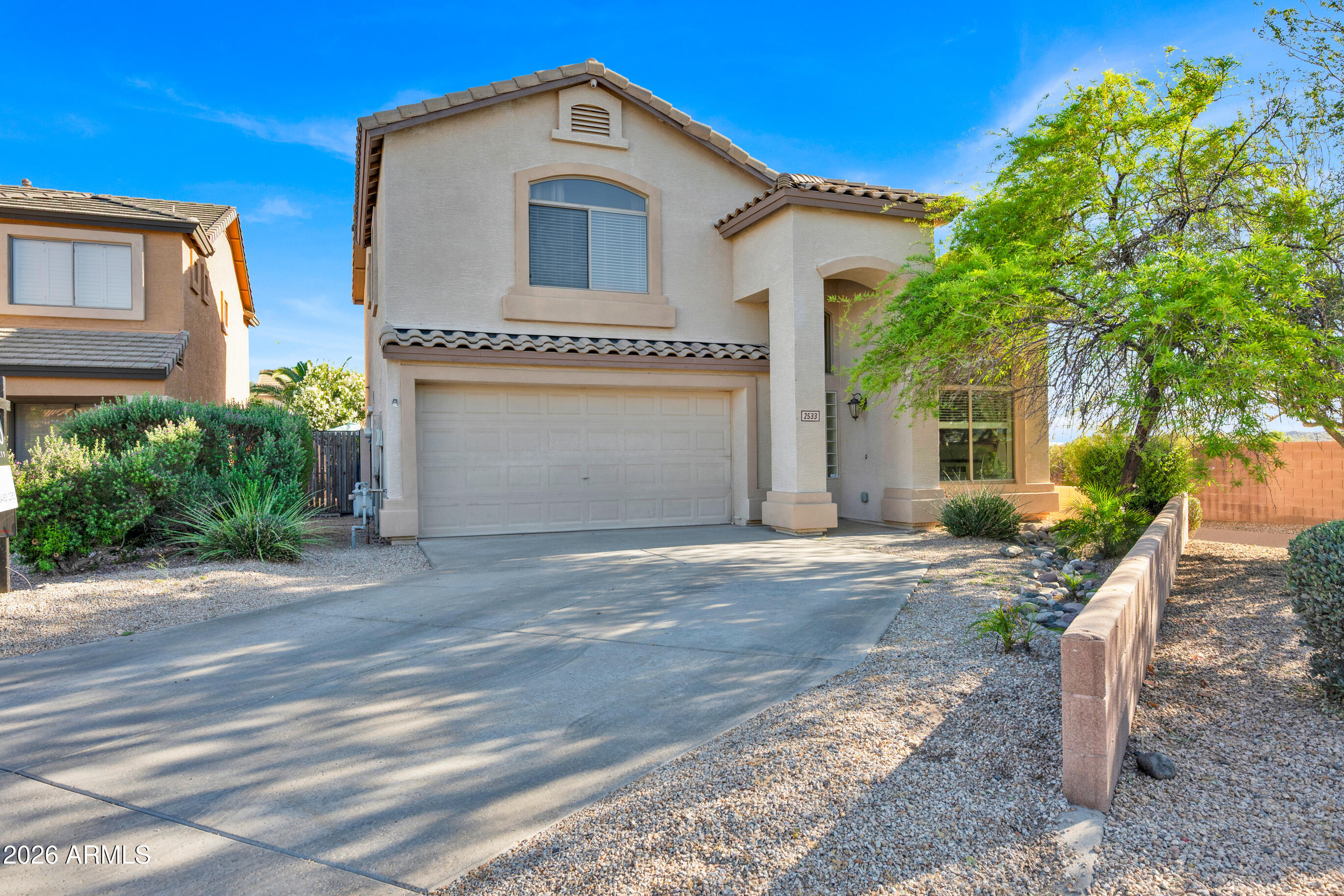 2533 W Big Oak Street