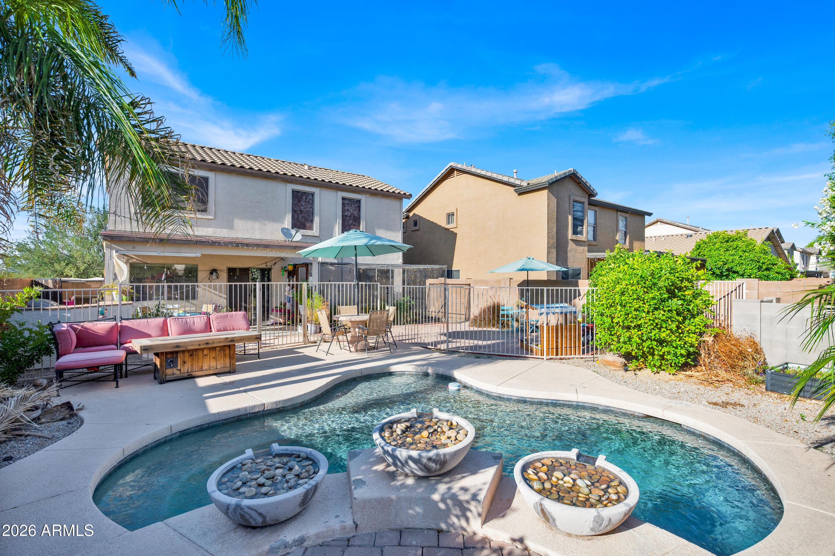2533 W Big Oak Street
