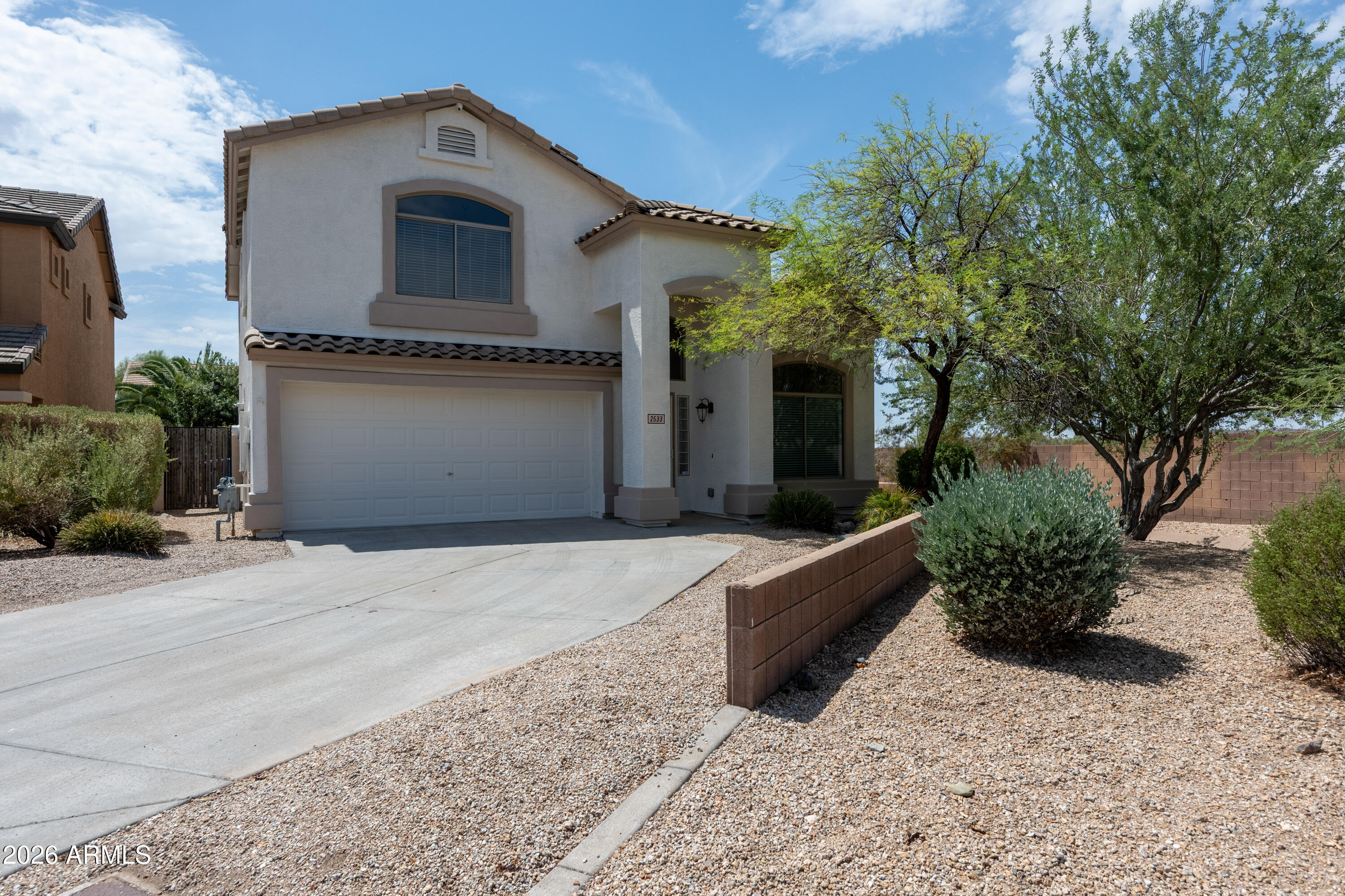 2533 W Big Oak Street
