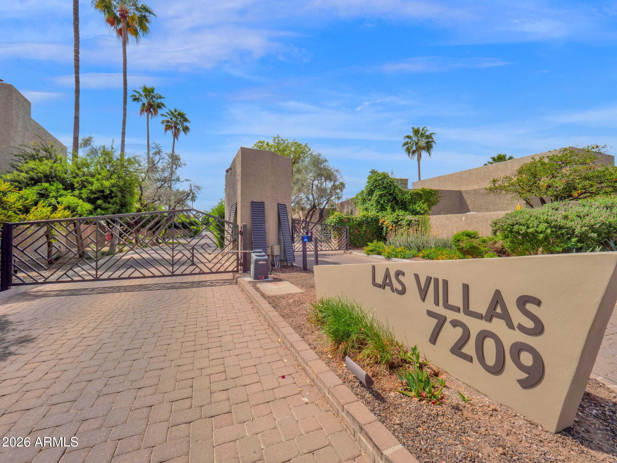7209 E MCDONALD Drive 41