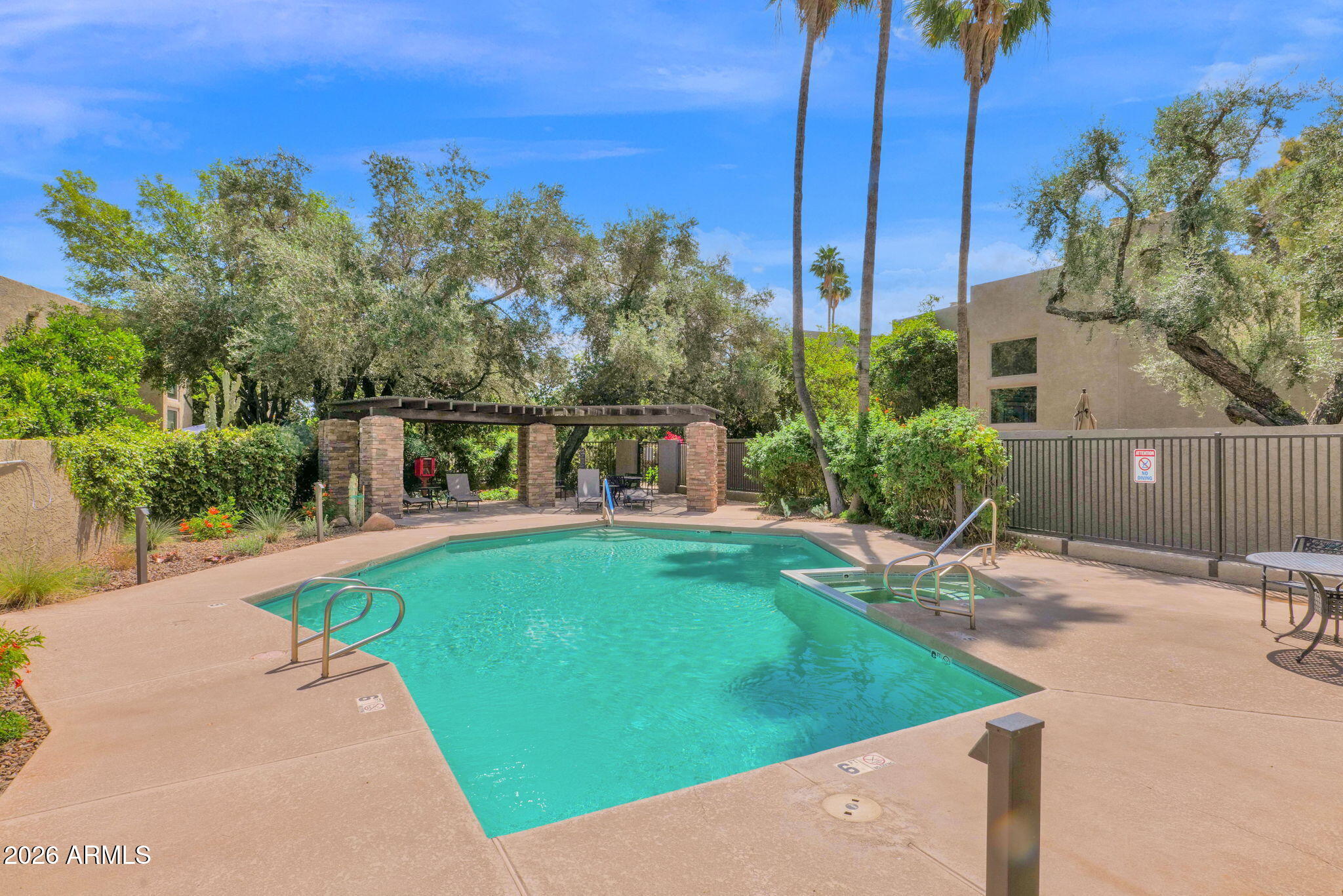 7209 E MCDONALD Drive 41