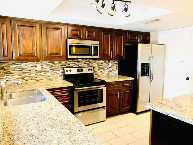 8832 E Lupine Avenue