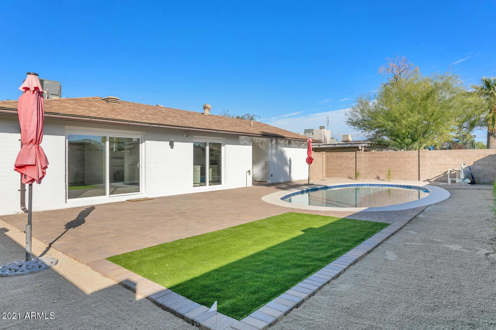 2333 E Paradise Drive