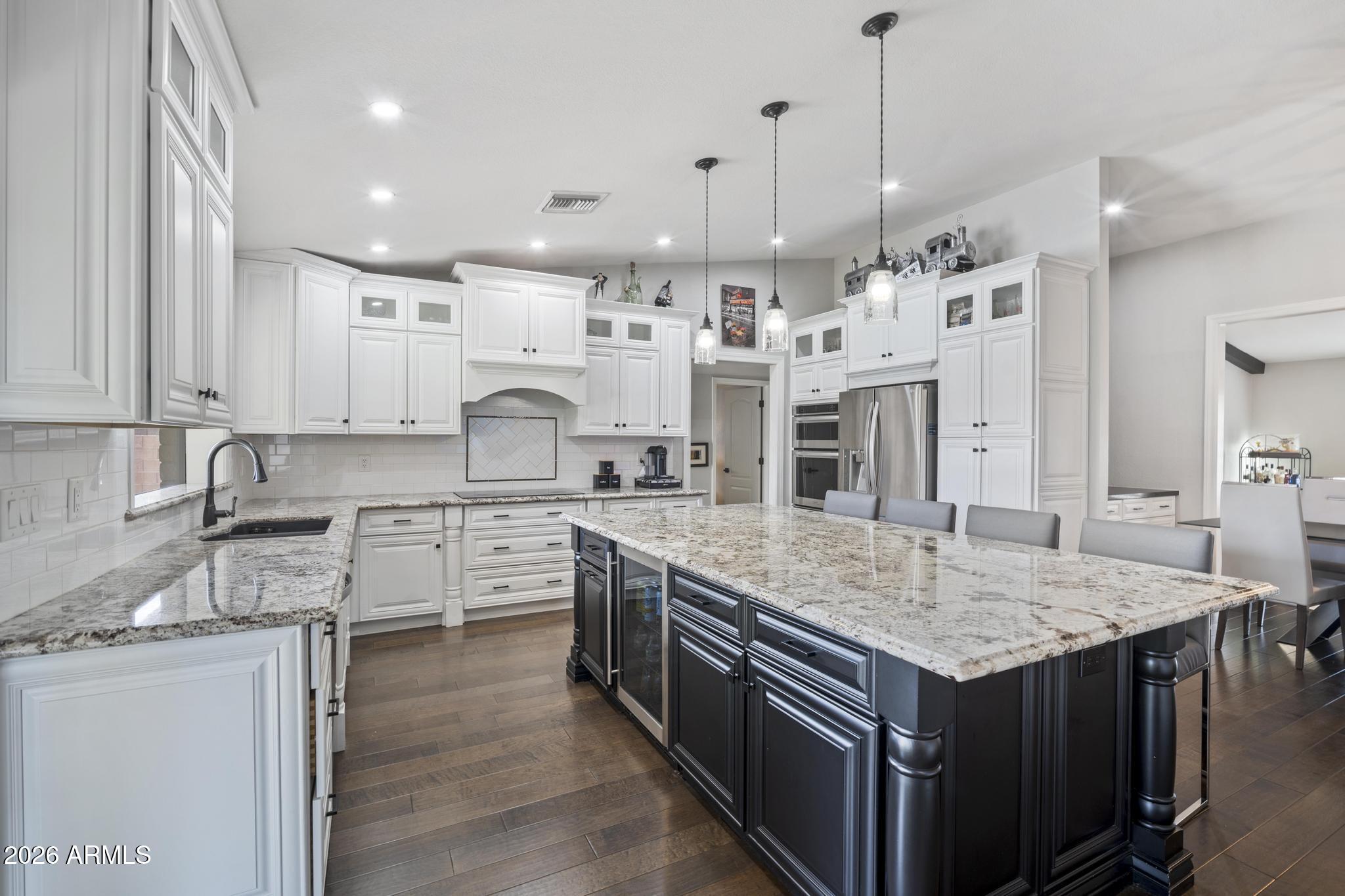 409 E CAROL ANN Way
