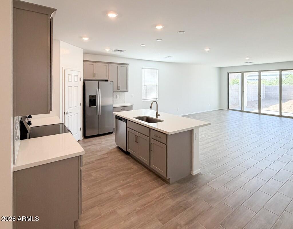 24075 W HUNTINGTON Drive