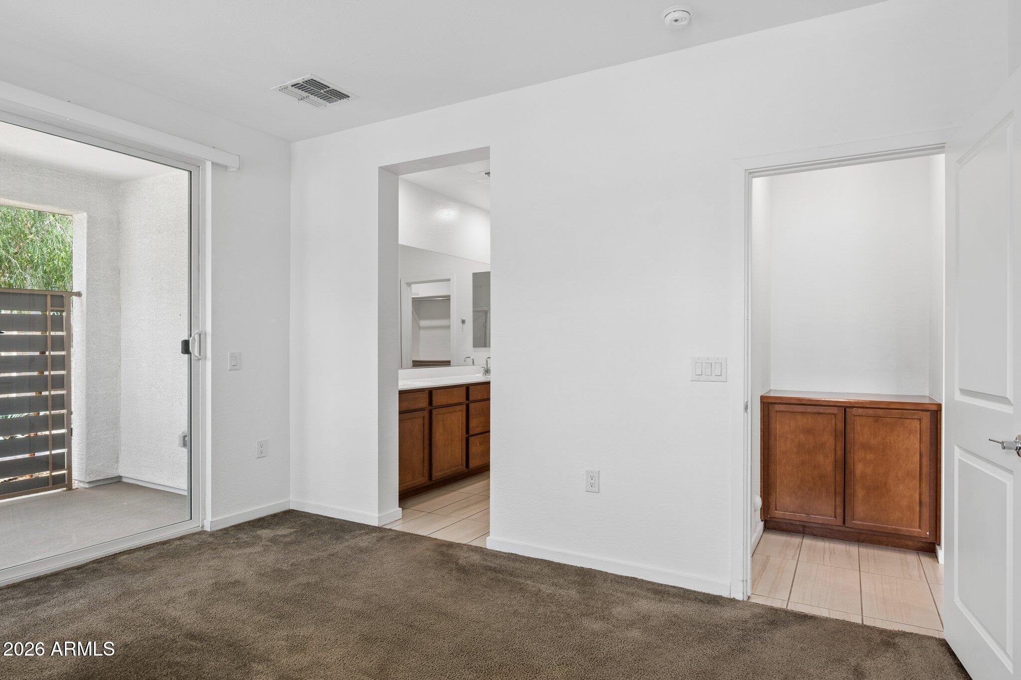 760 E Doral Avenue 101