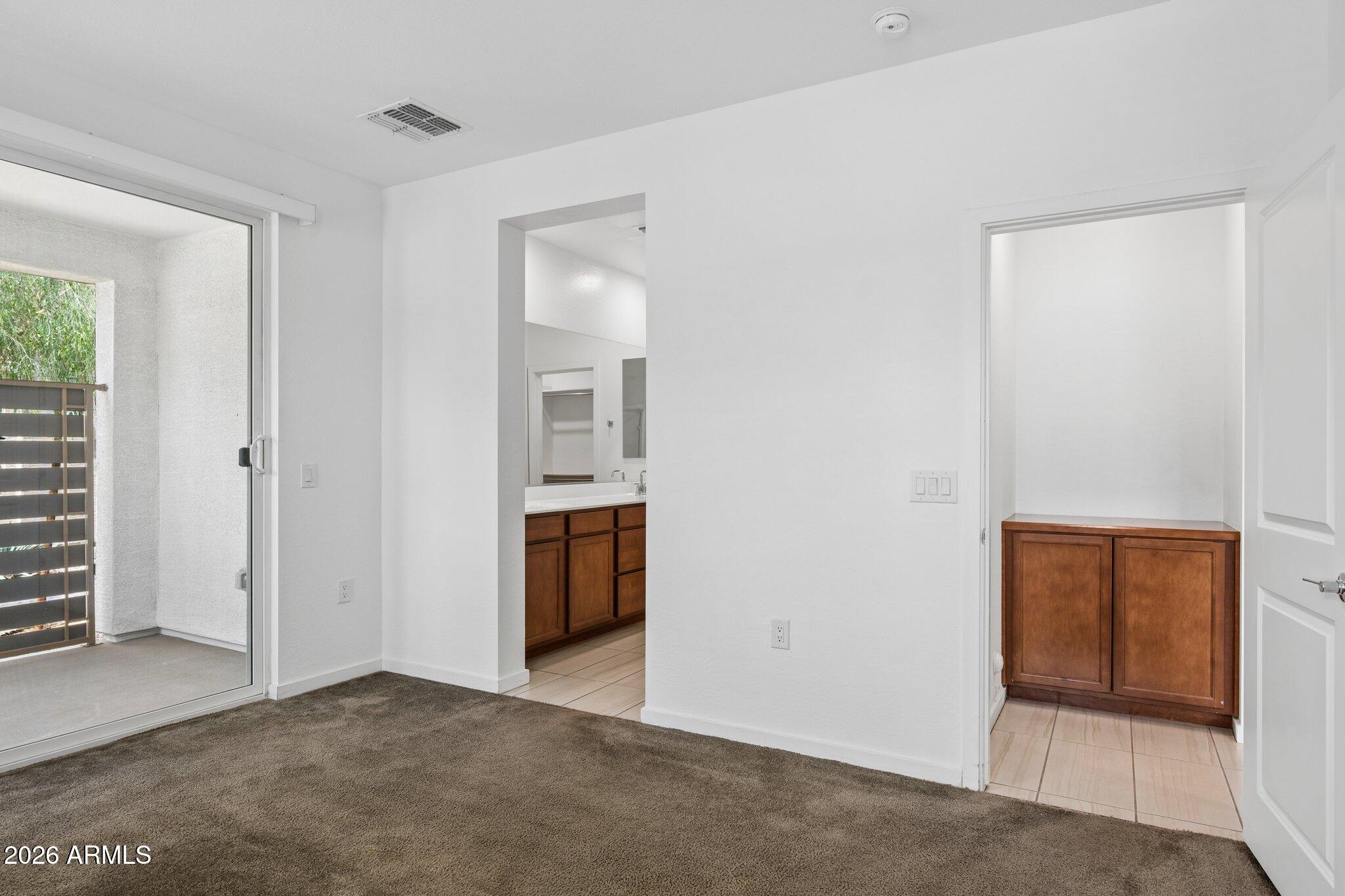 760 E Doral Avenue 101