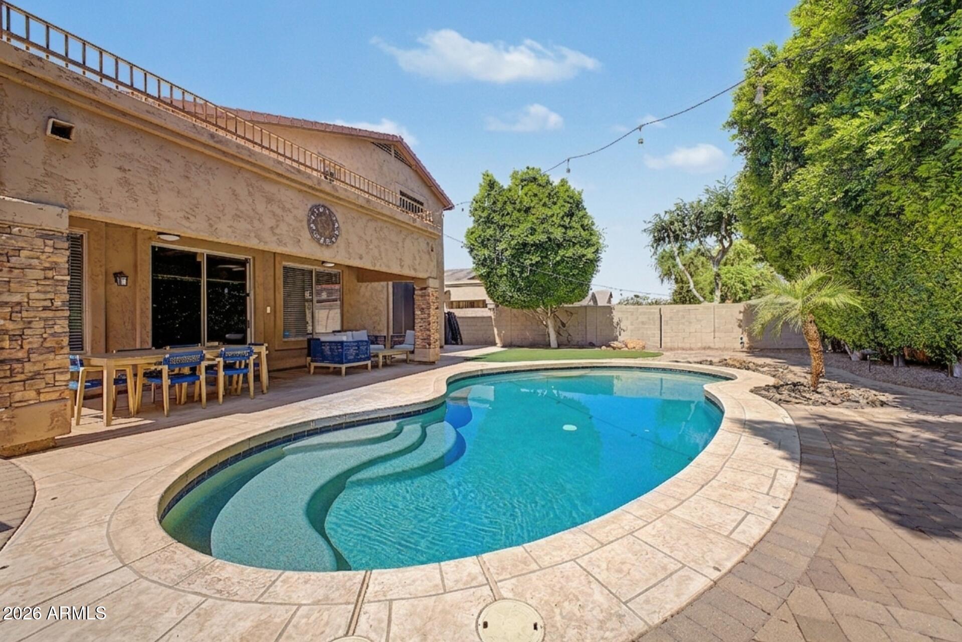 6140 W ORAIBI Drive