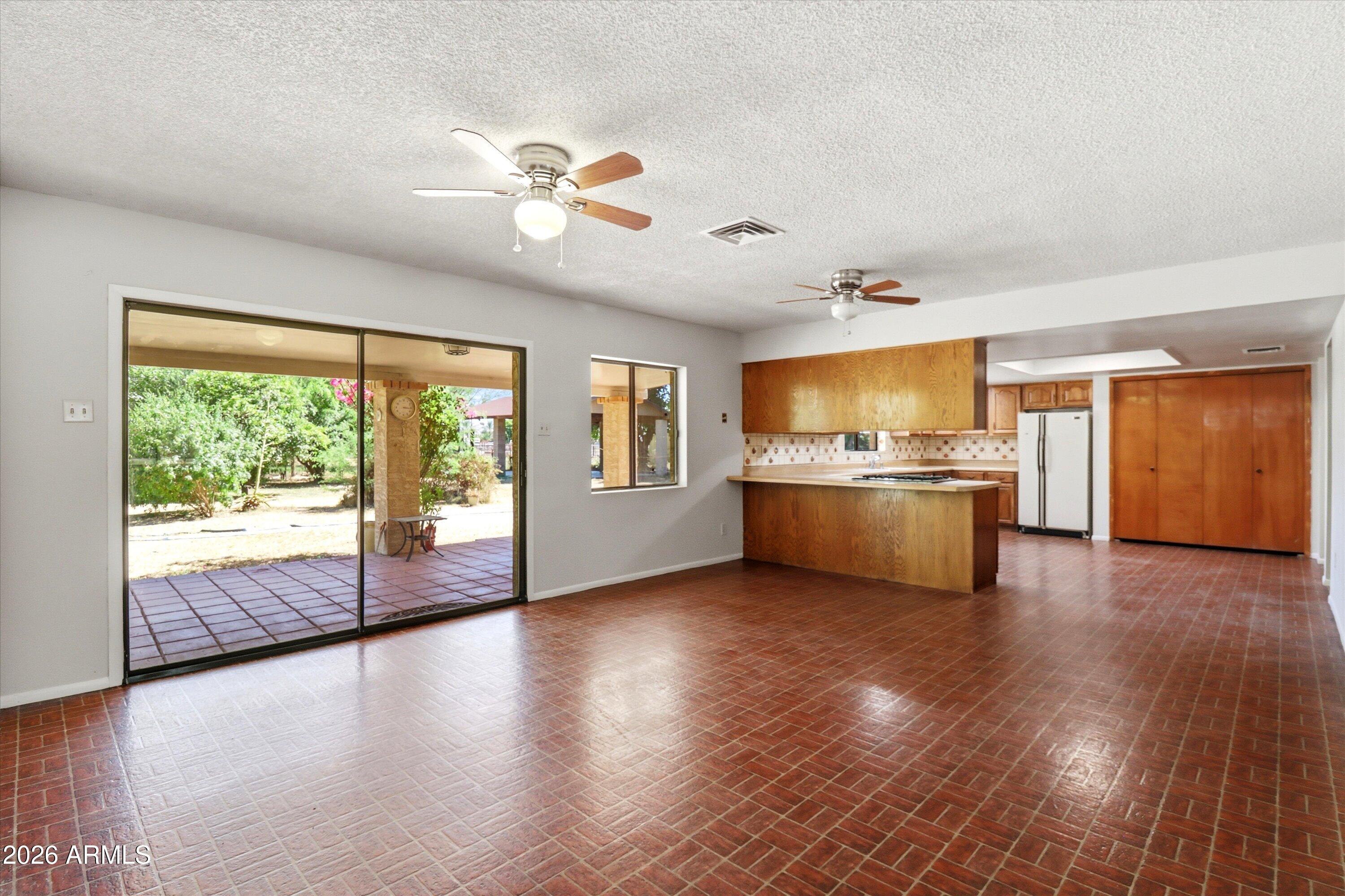 16205 E FAIRVIEW Street -