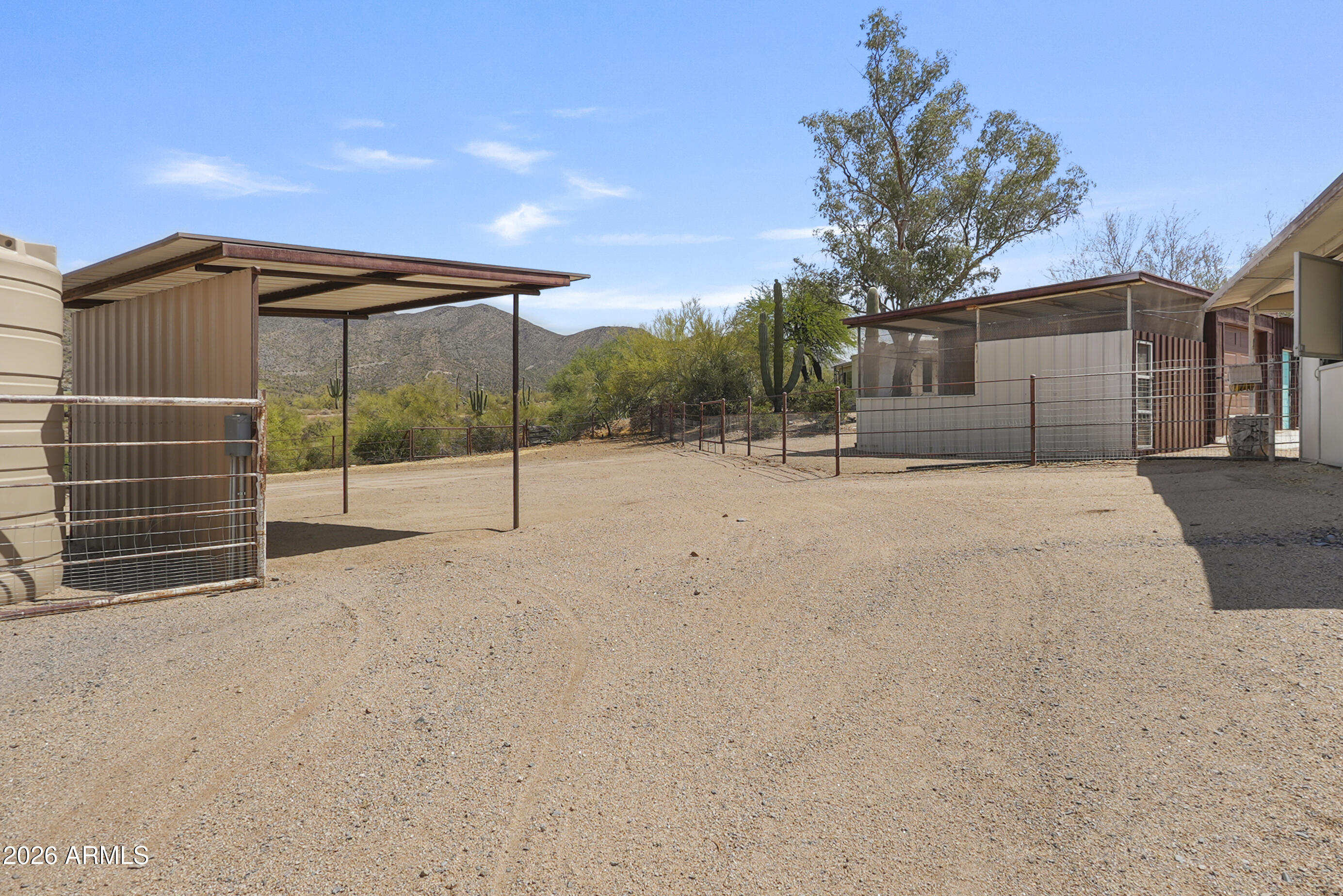 7710 E ARROYO Road