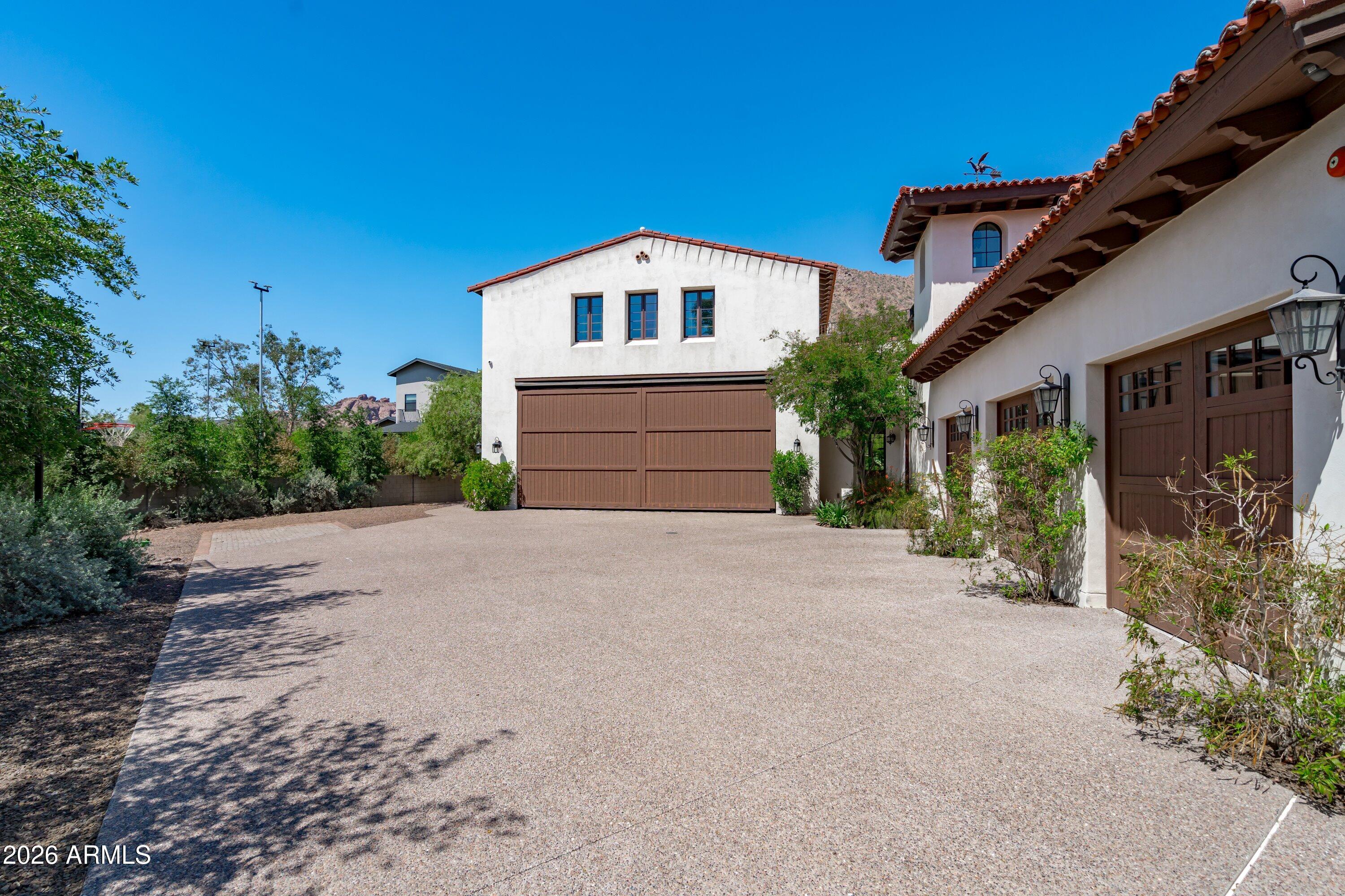 5434 E CAMELHILL Road