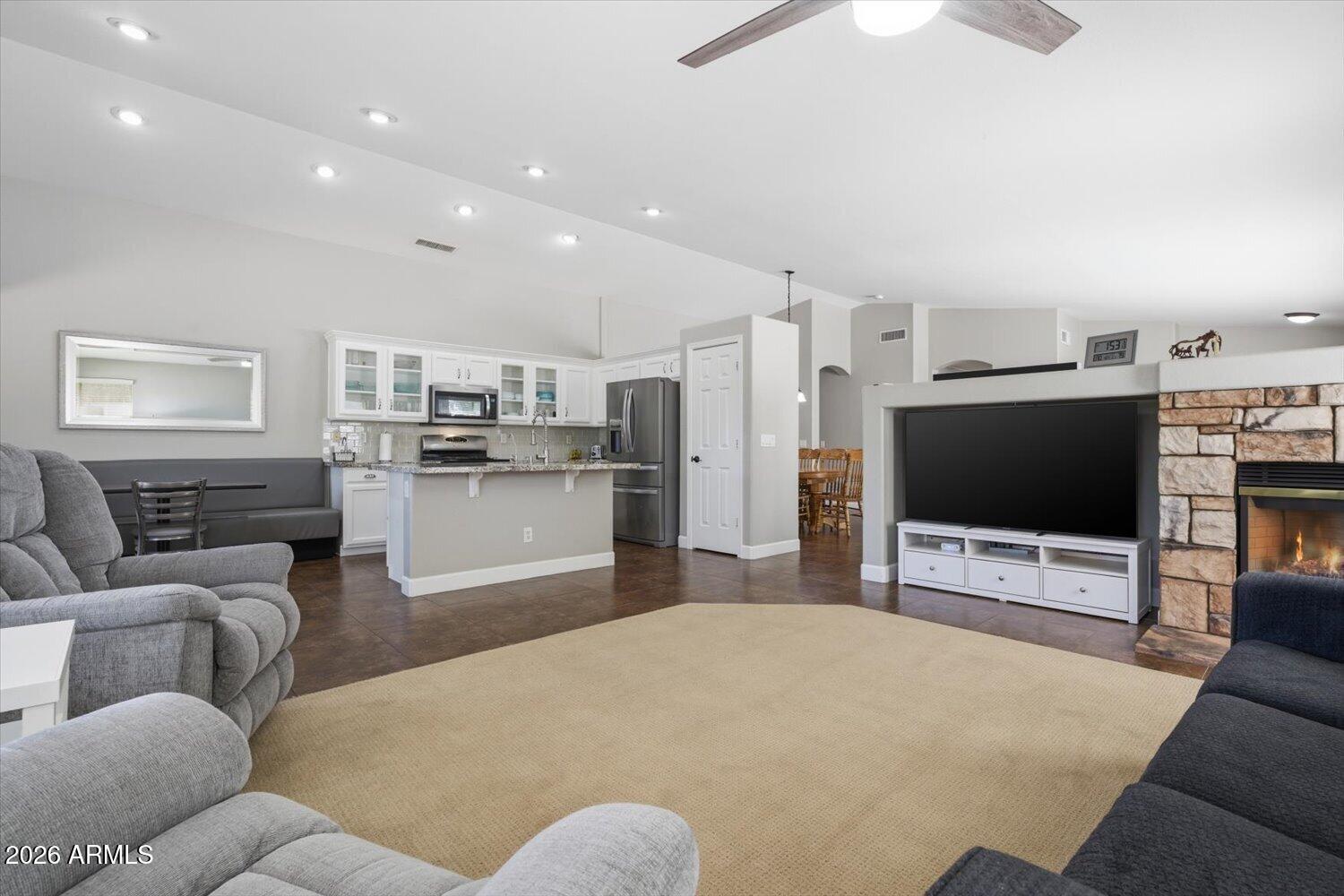 4230 E SIDEWINDER Court