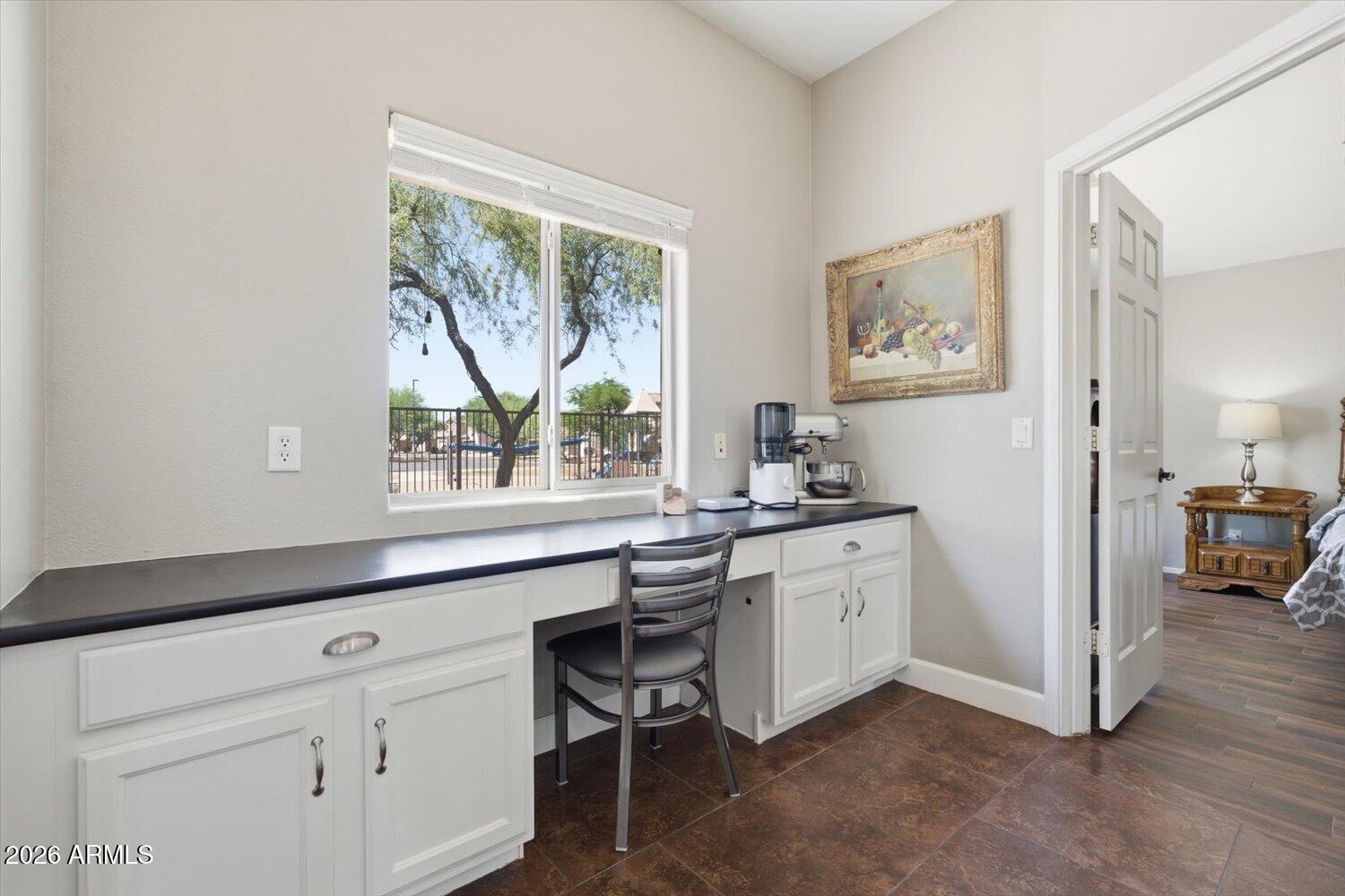 4230 E SIDEWINDER Court