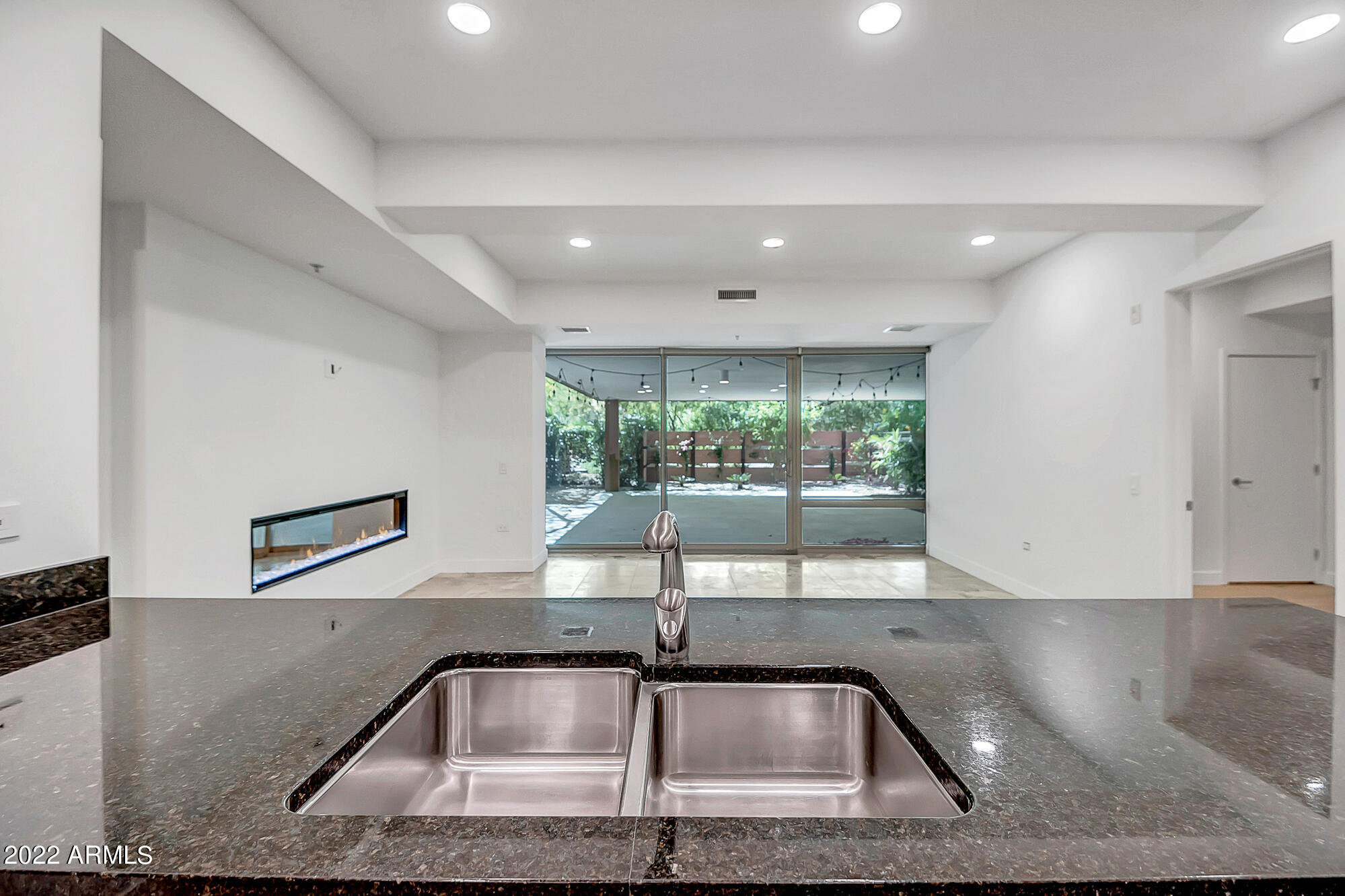 7121 E RANCHO VISTA Drive 1004
