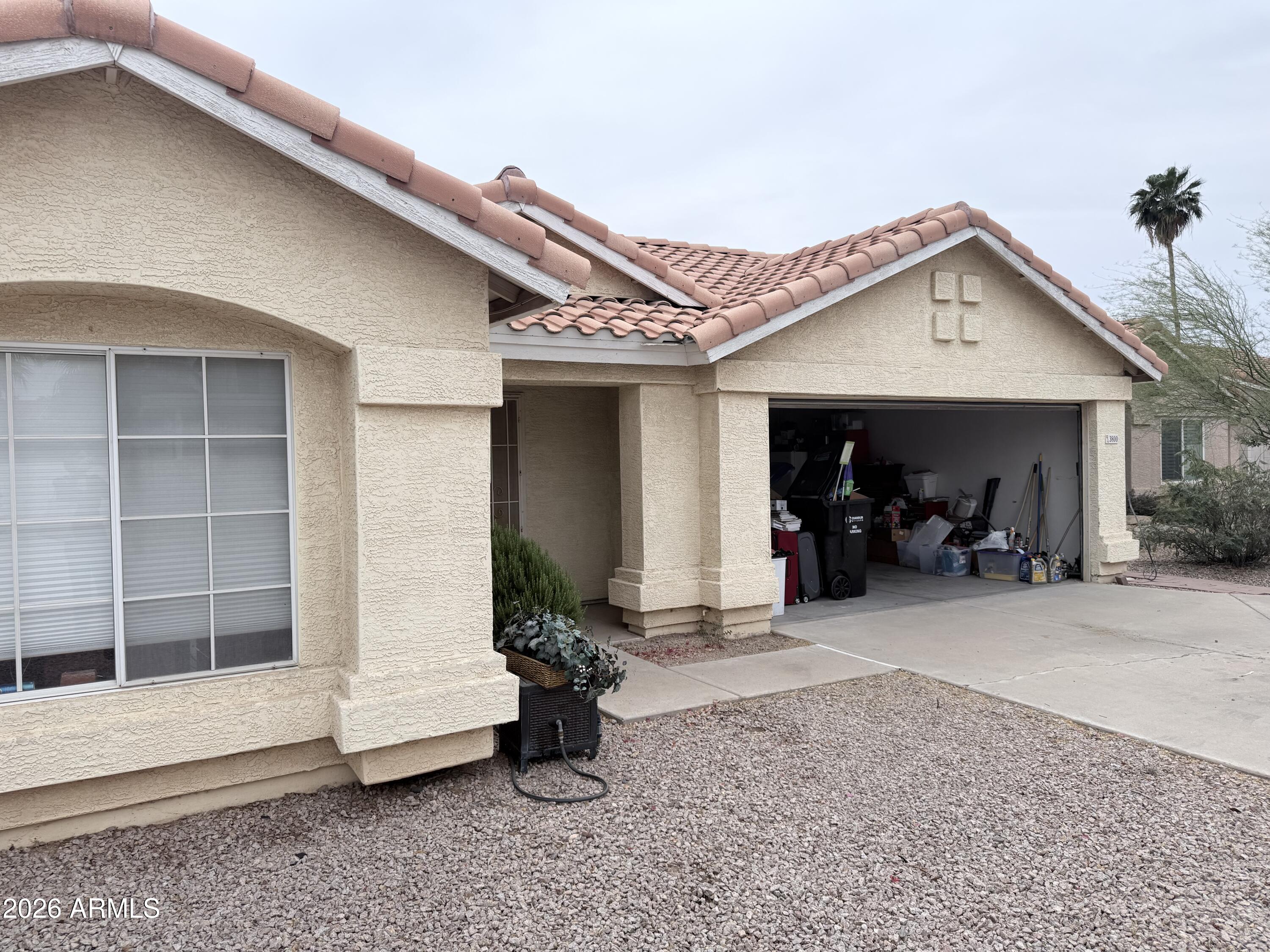 3800 W LINDA Lane