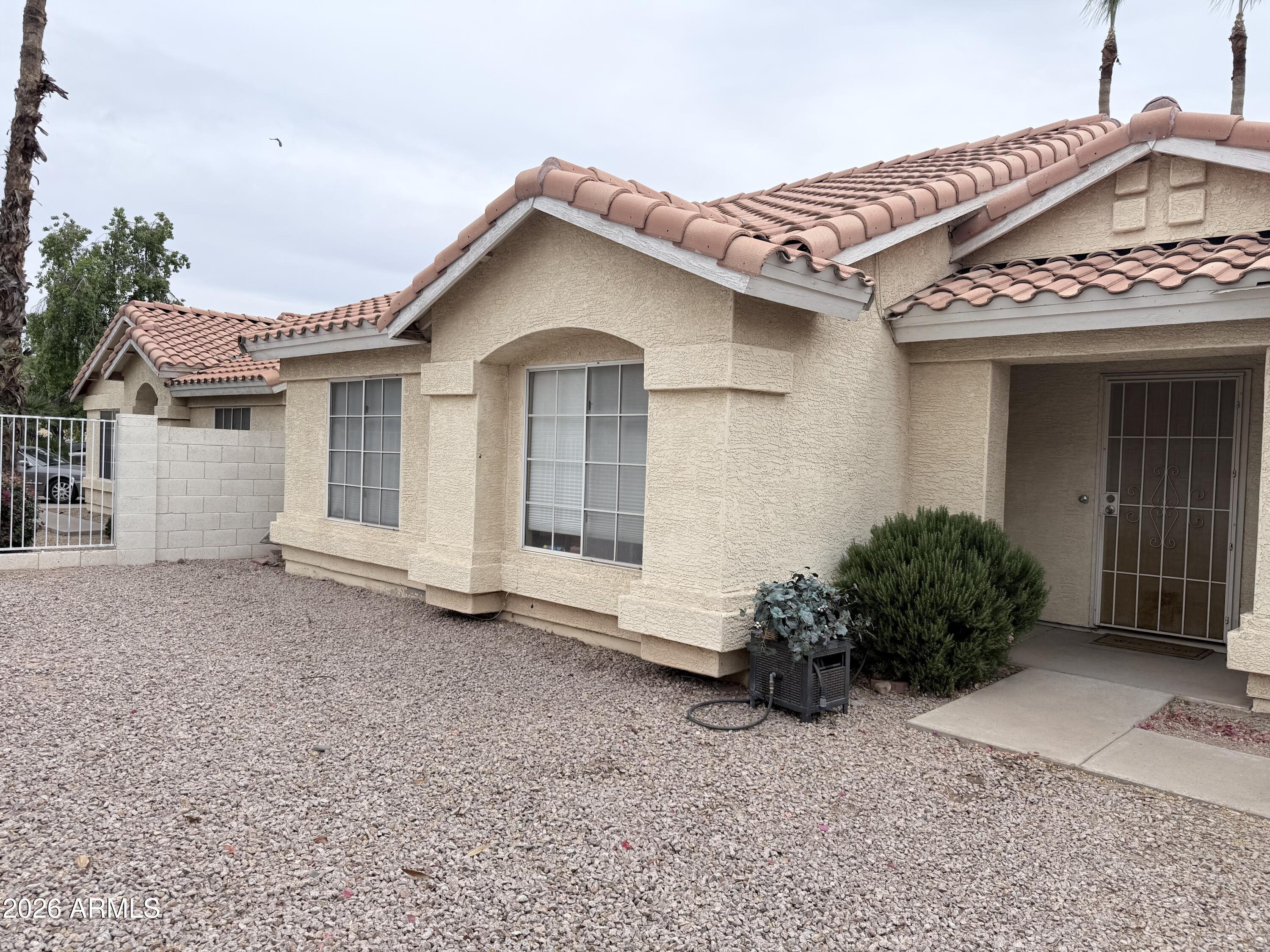 3800 W LINDA Lane