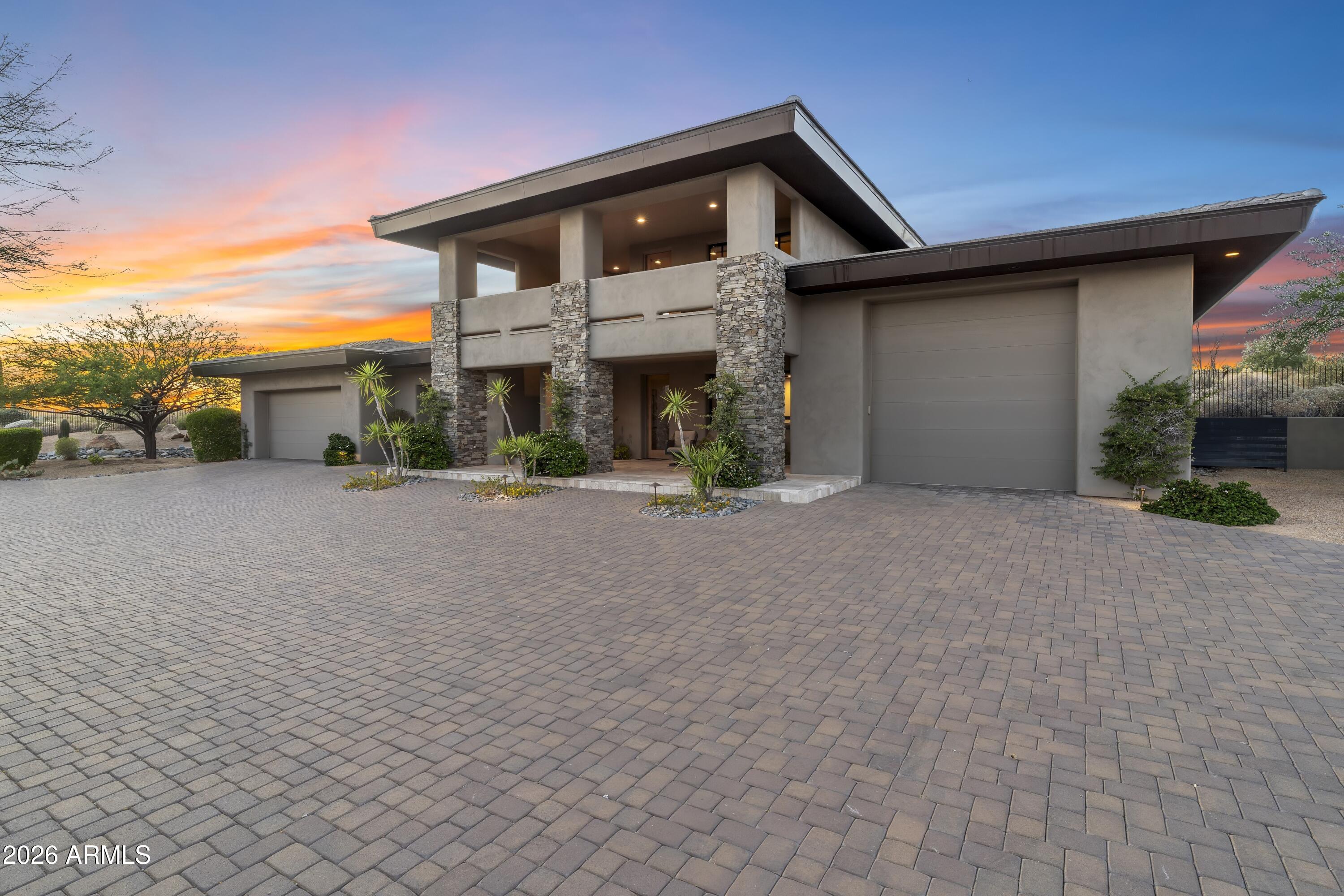 10205 E HAPPY VALLEY Road