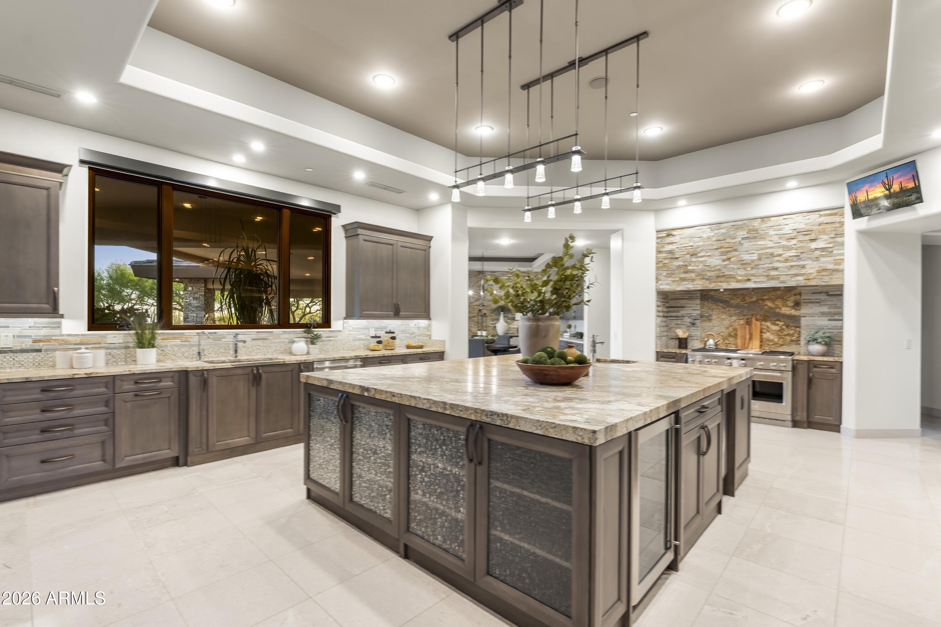 10205 E HAPPY VALLEY Road