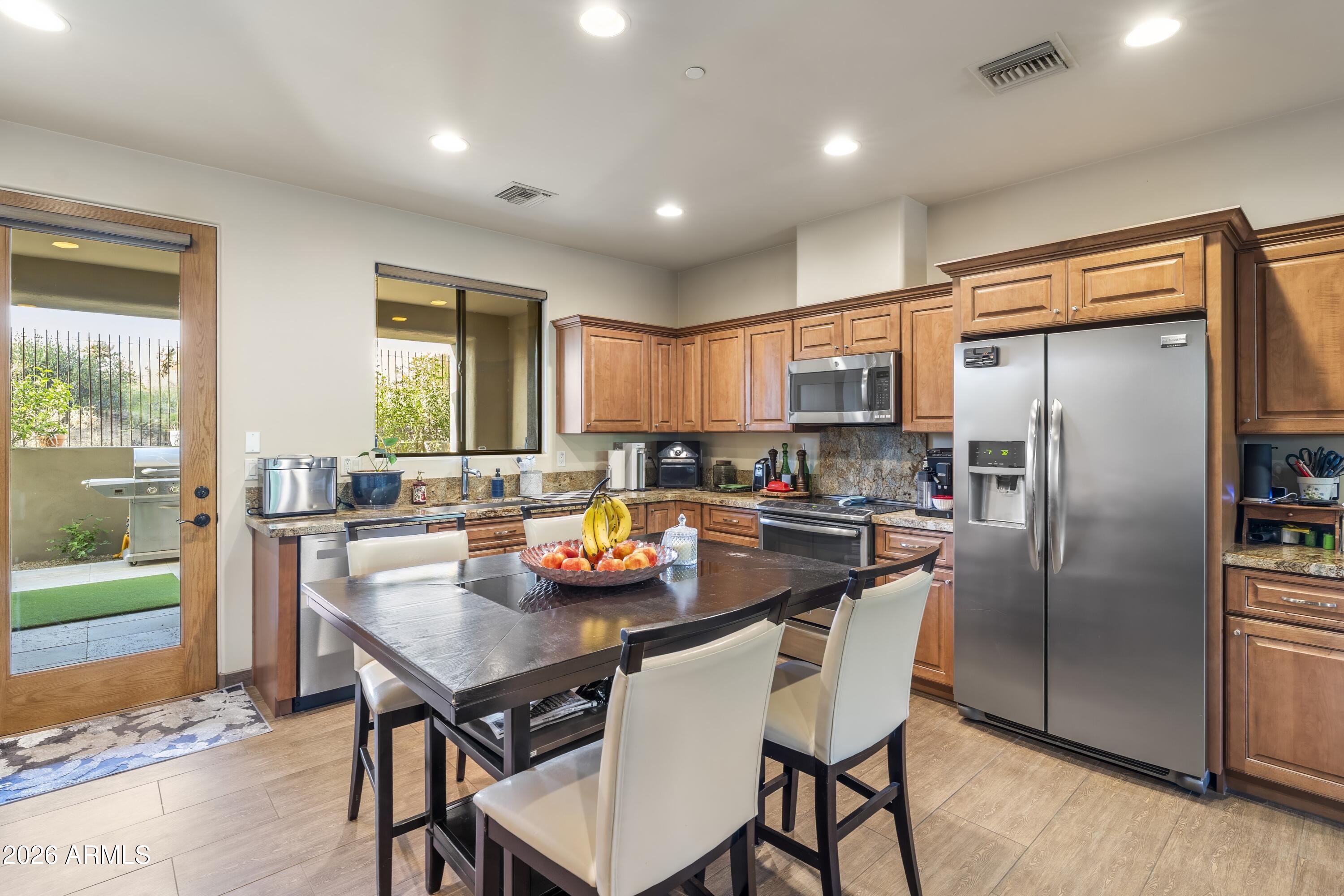10205 E HAPPY VALLEY Road