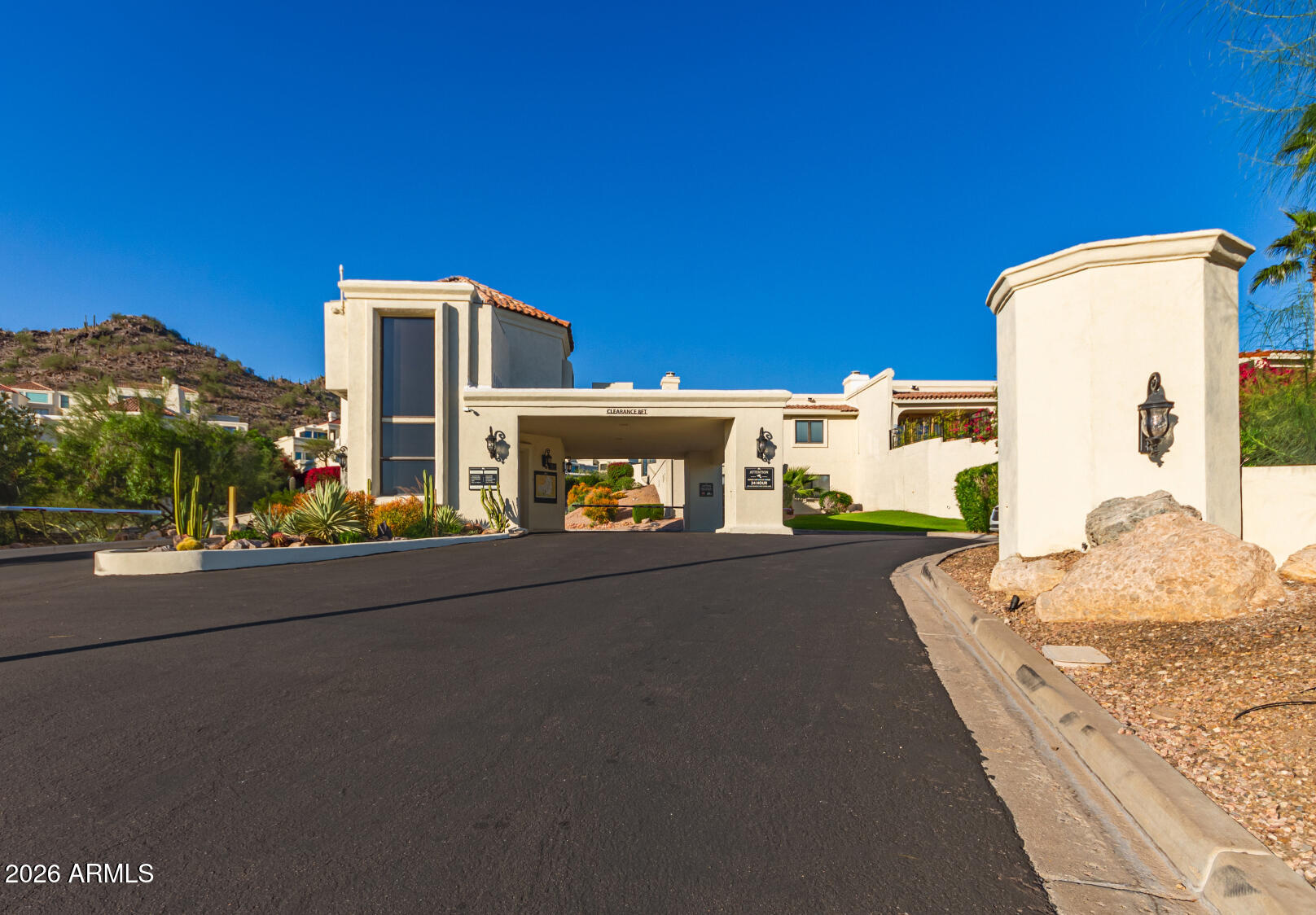 3800 E LINCOLN Drive 45