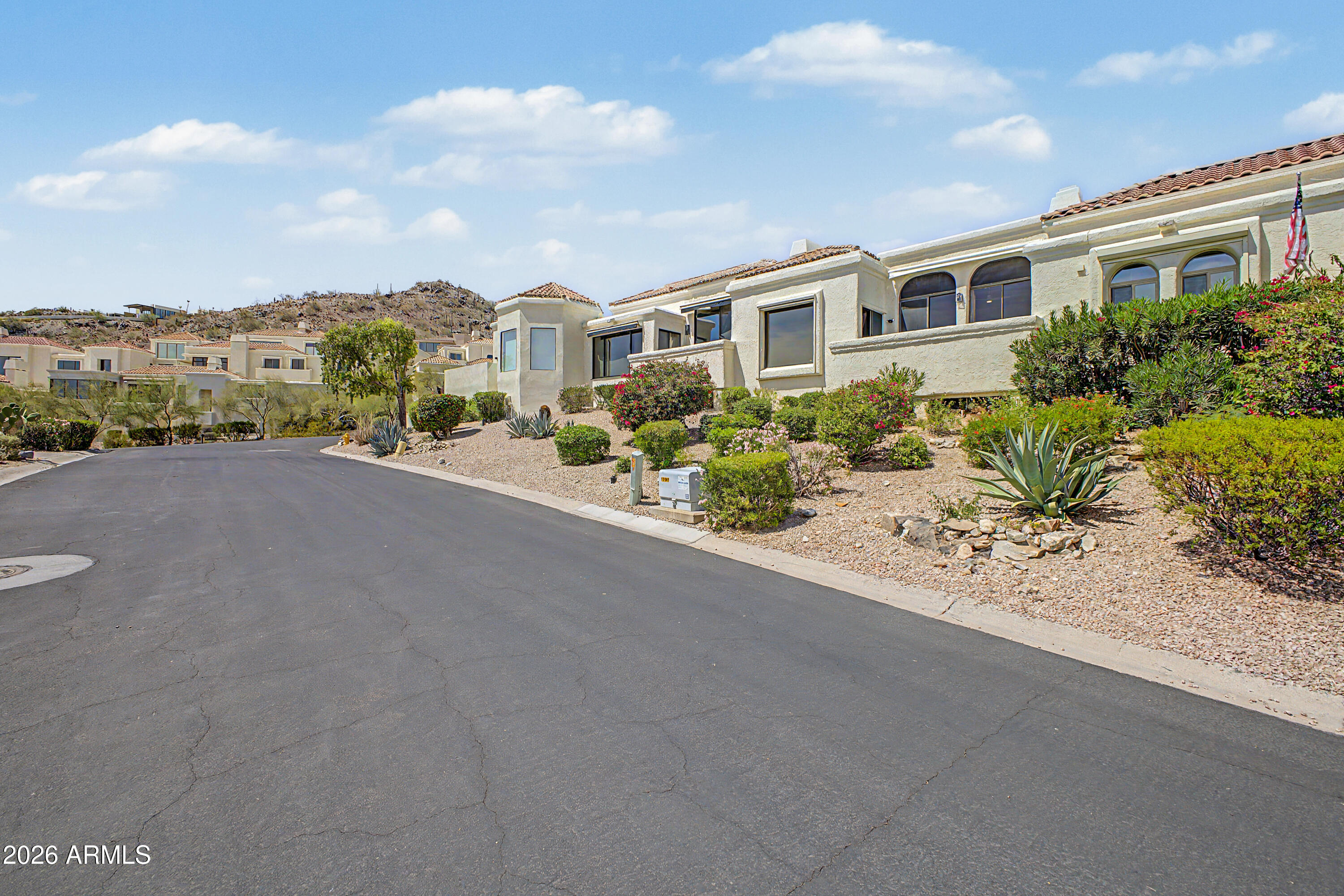 3800 E LINCOLN Drive 45