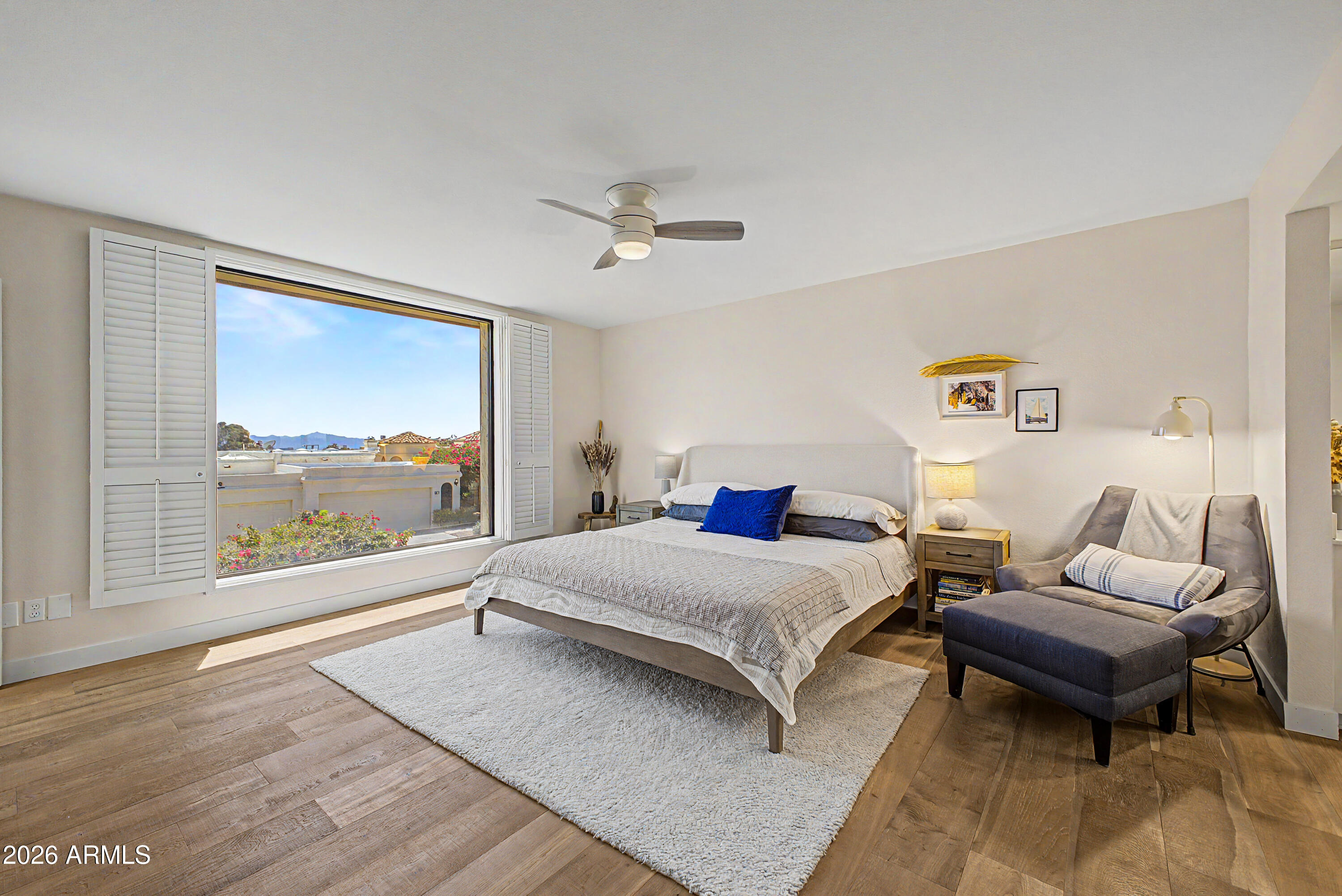3800 E LINCOLN Drive 45