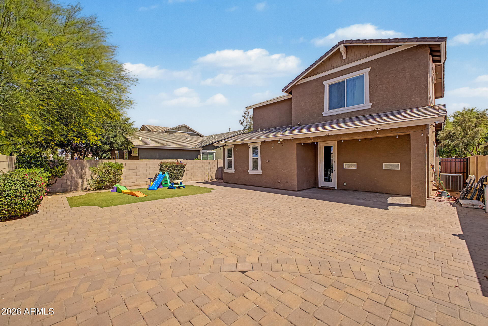 7406 E OLLA Avenue